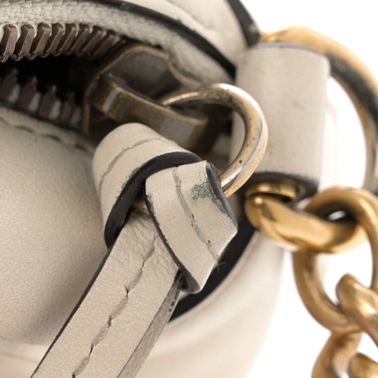 Calfskin Matelasse Small GG Marmont Chain Shoulder Bag White