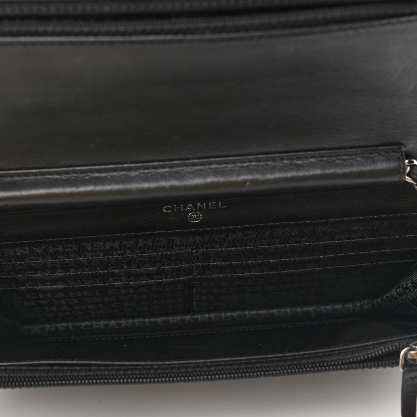 Lambskin Embossed Lax Wallet On Chain WOC Black