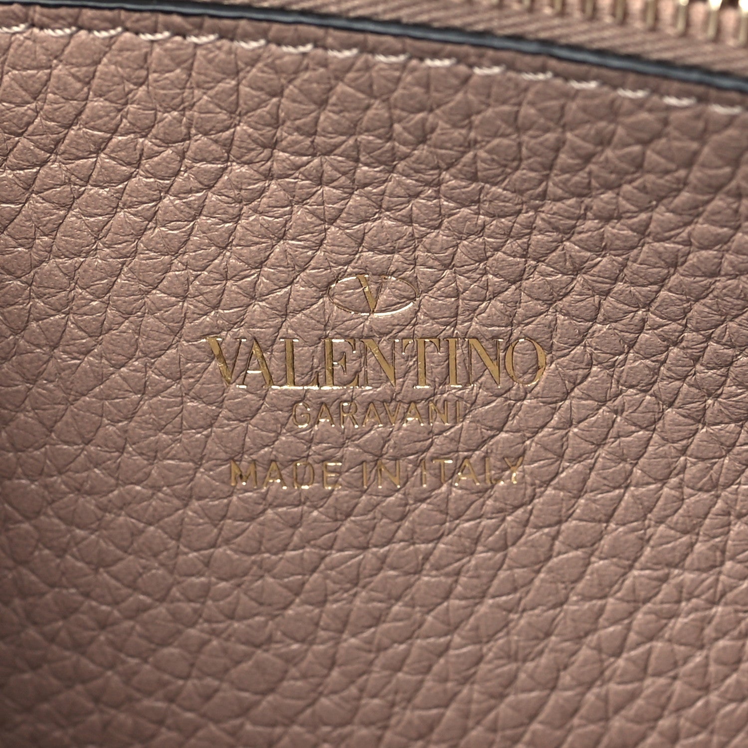 Valentino Garavani Pebbled Calfskin Rockstud Zip Around Wallet Poudre 6 of 7