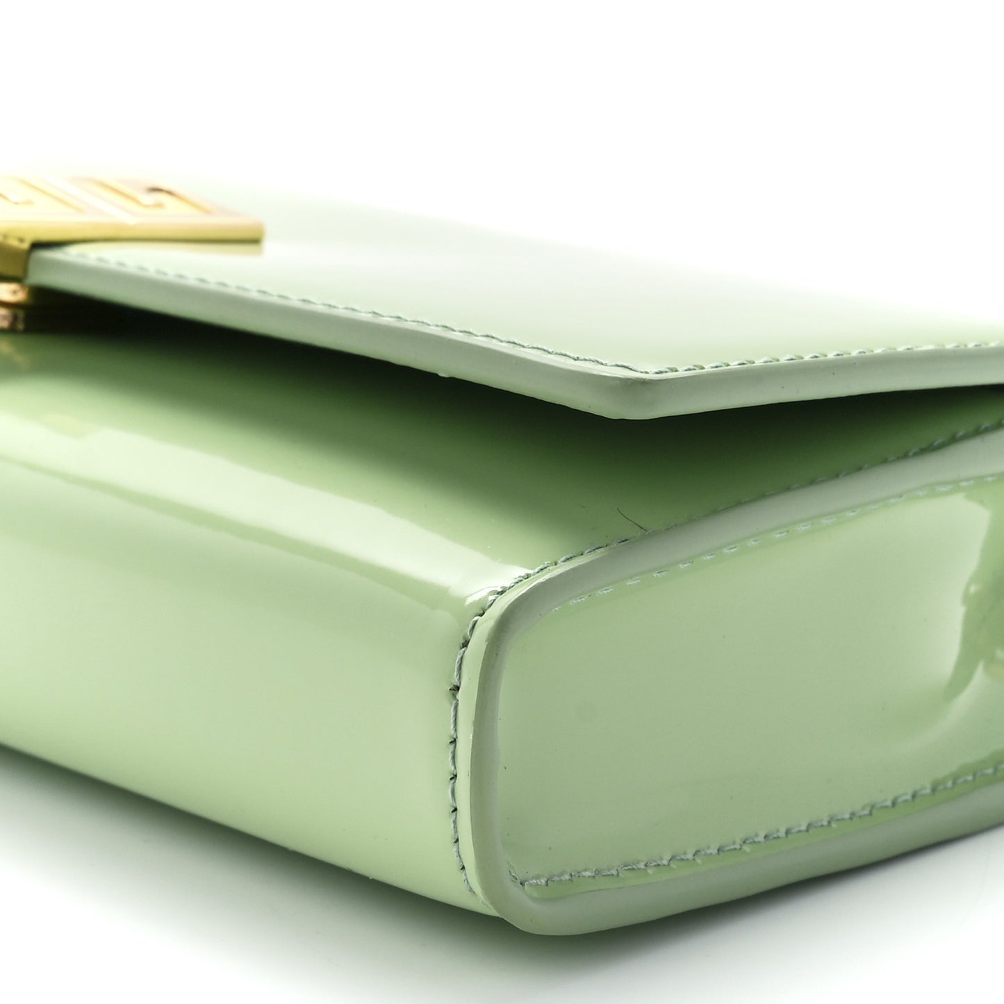 Shiny Calfskin 4G Wallet on Chain Pistachio