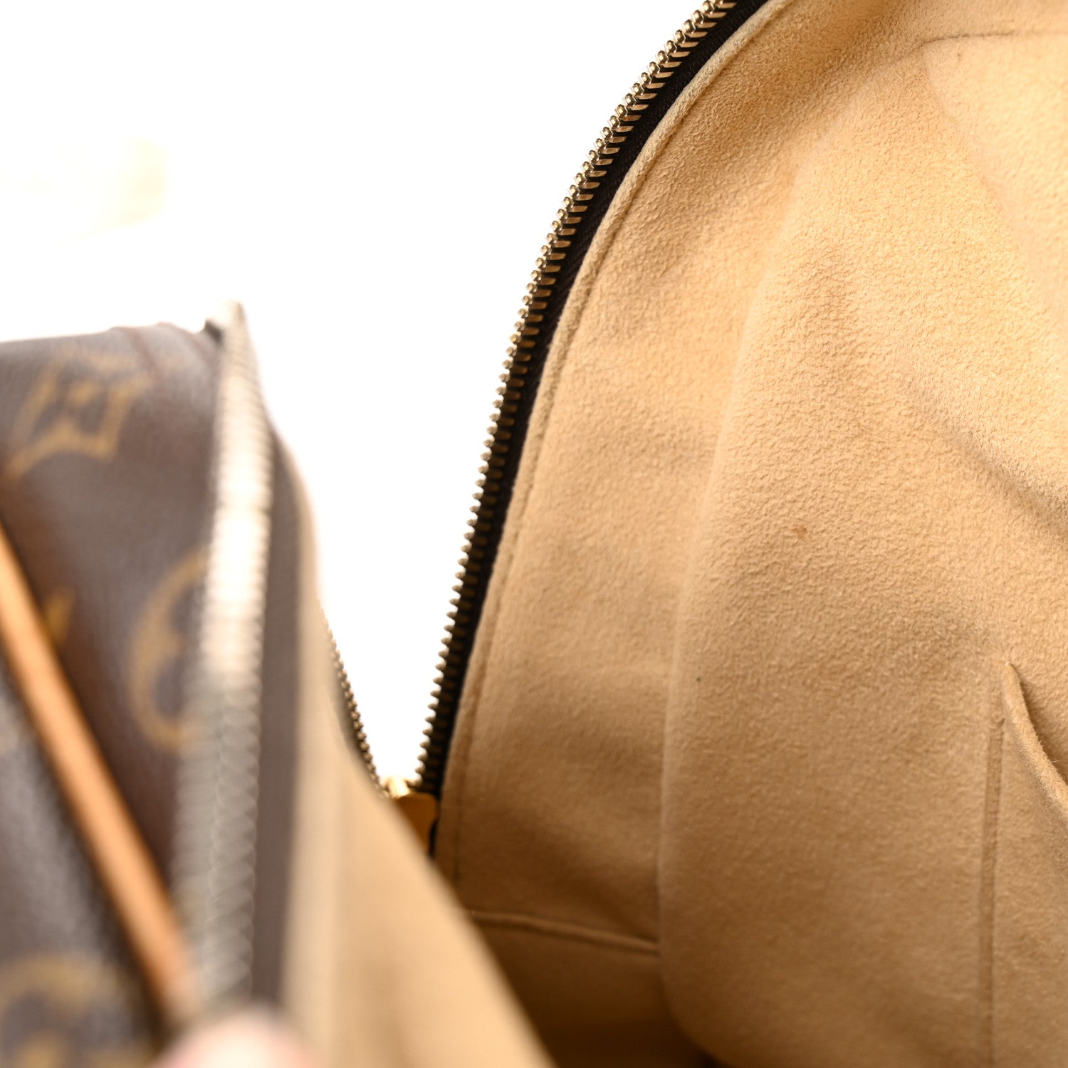 Louis Vuitton Monogram Manhattan GM 19 of 20