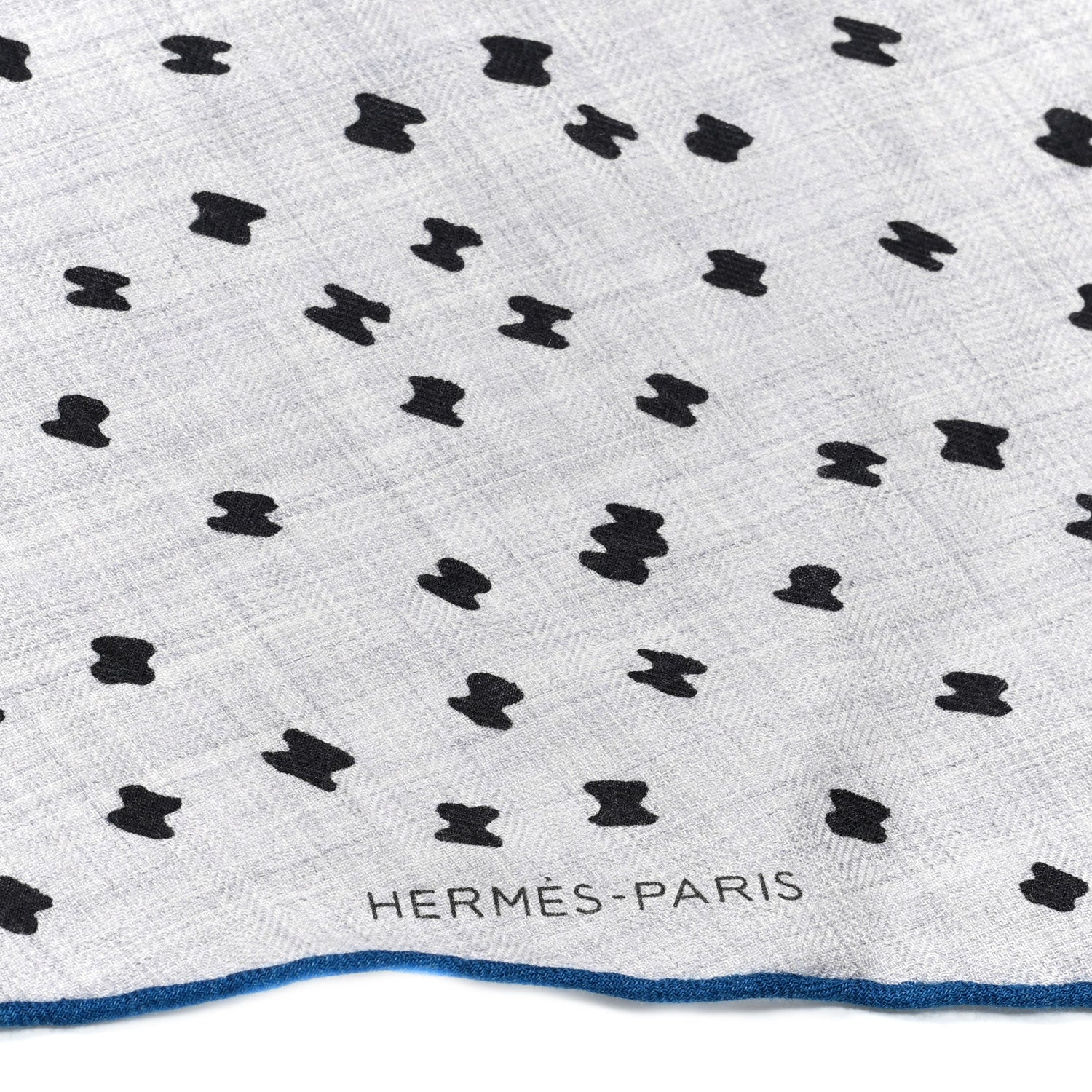Hermes Cashmere Silk Maillon Effervescent Losange Scarf GM Gris Chine Anthracite Bleu 3 of 4