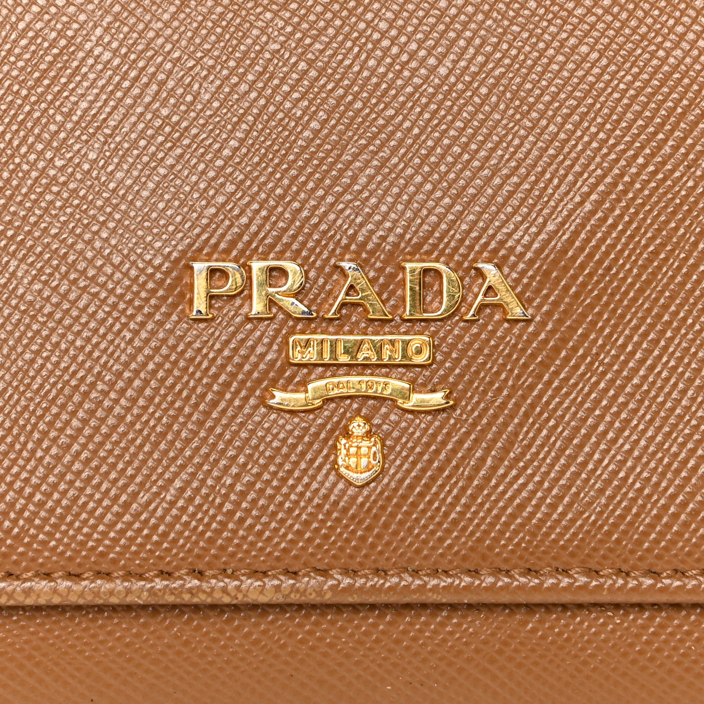 Saffiano Metal Oro Chain Wallet Caramel