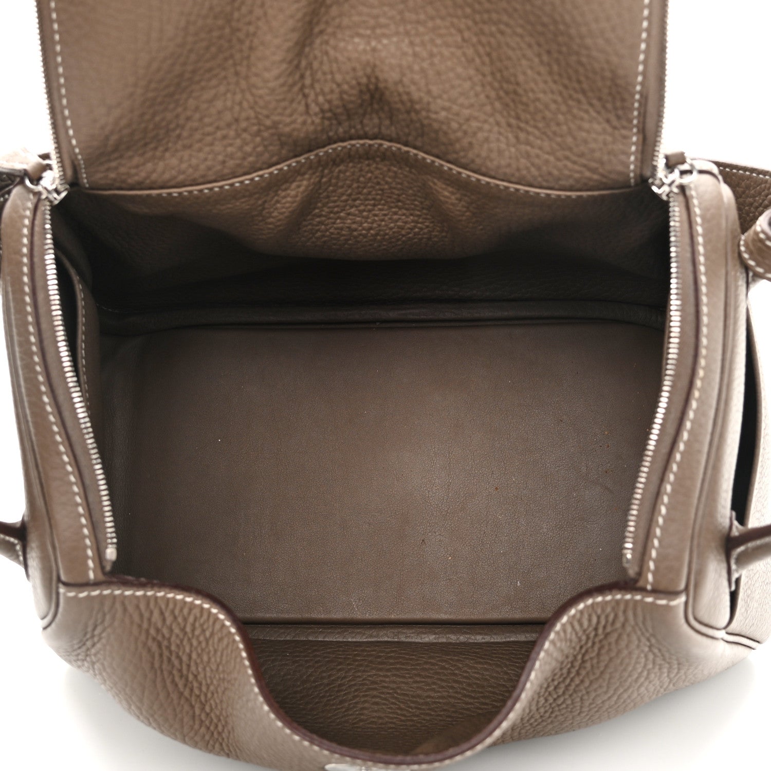 Hermes Taurillon Clemence Lindy 26 Etoupe 4 of 9