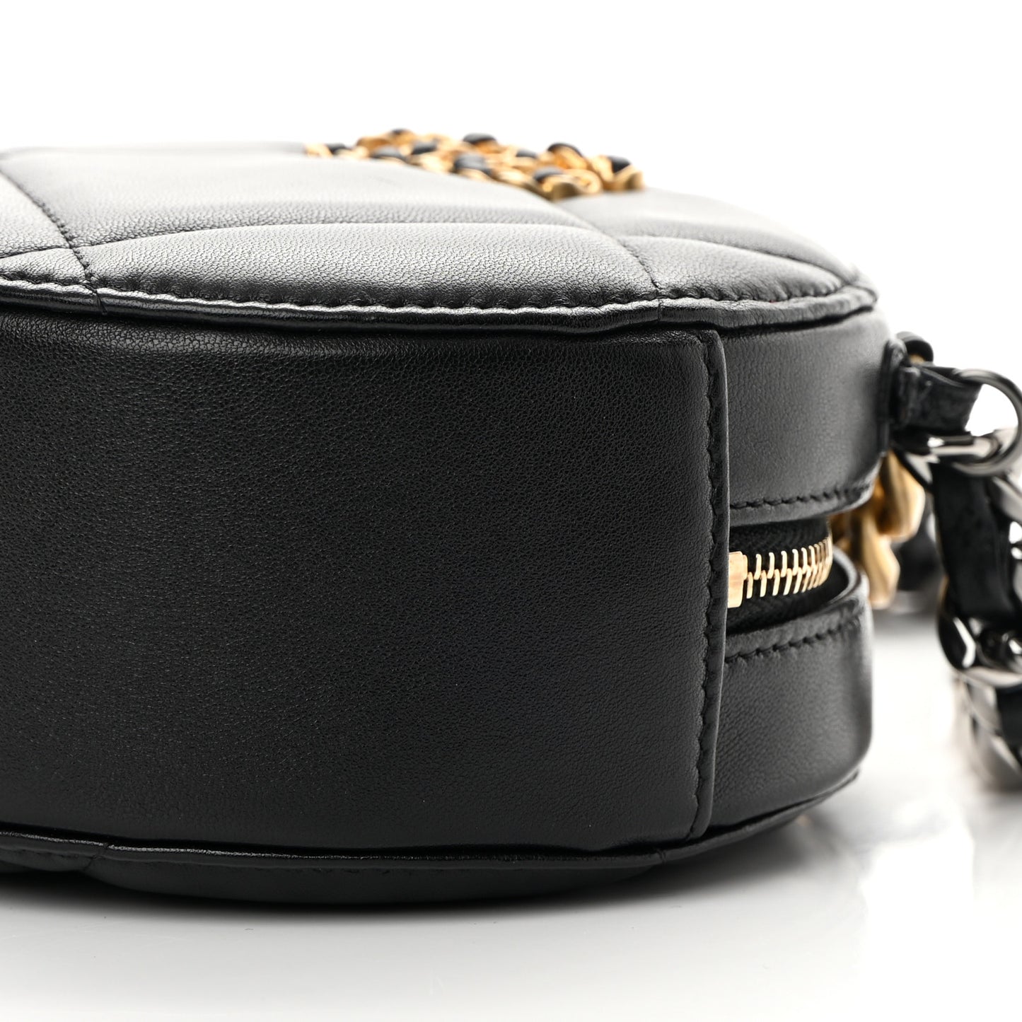 Lambskin Quilted Chanel 19 Round Clutch With Chain Black