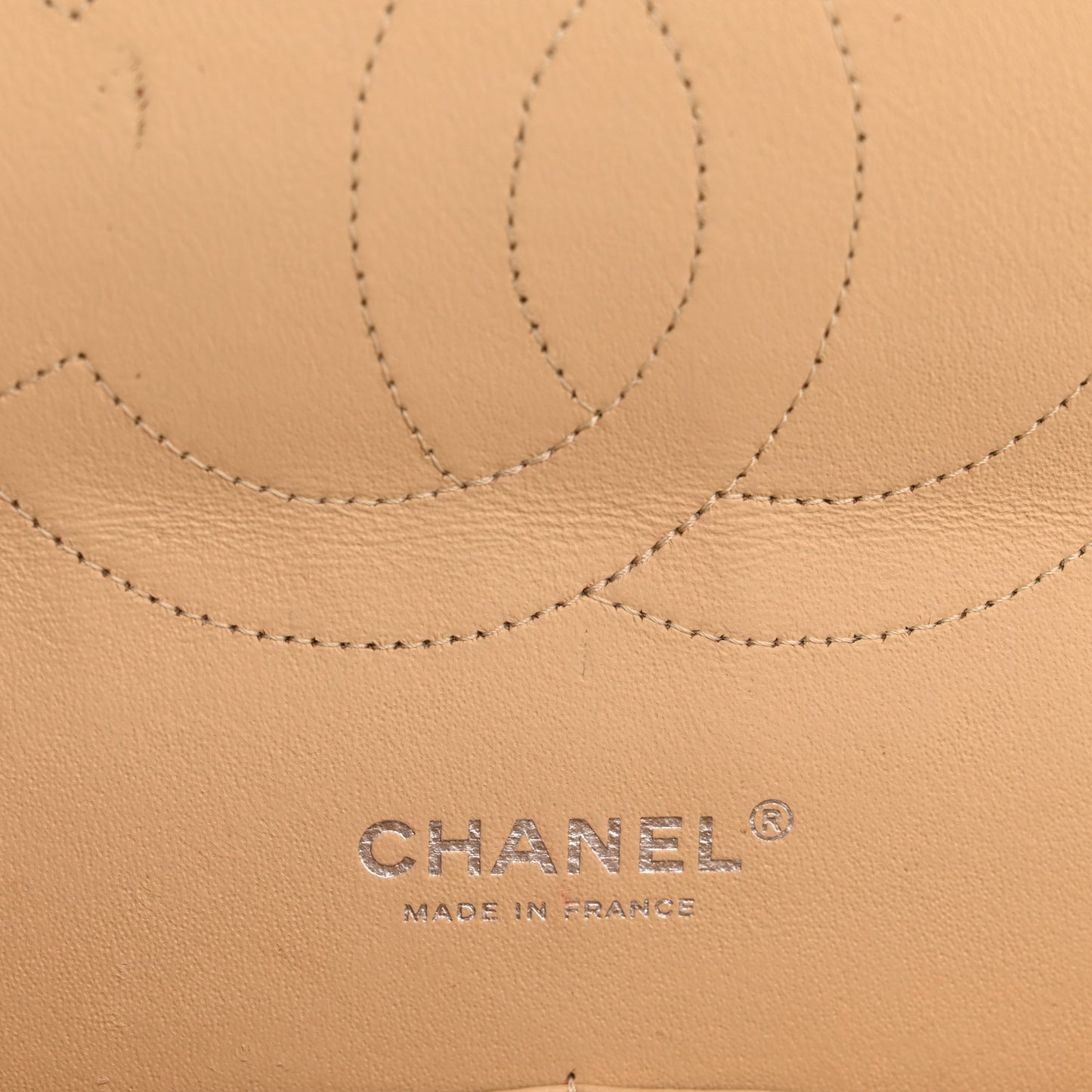 Caviar Quilted Jumbo Double Flap Beige Clair