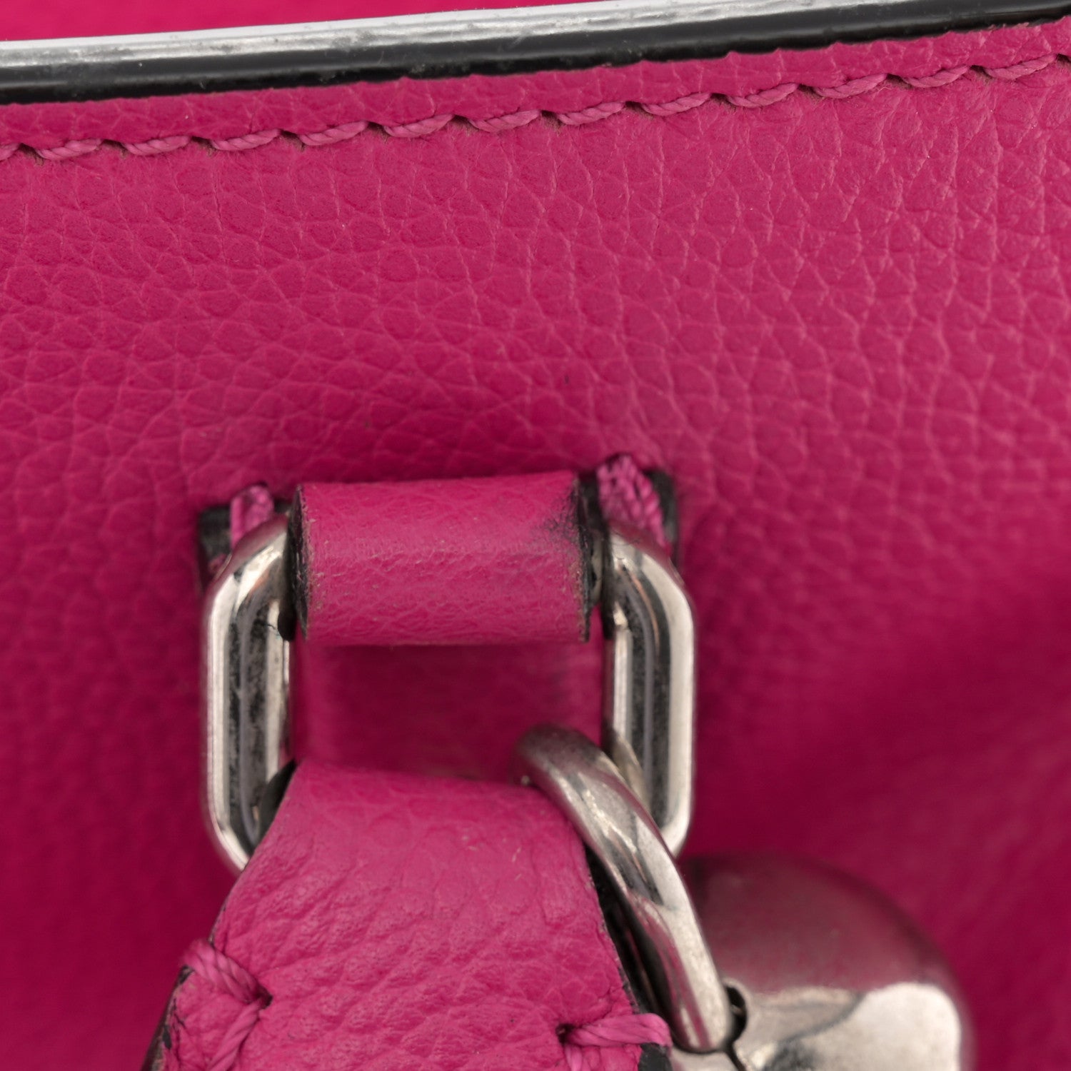 Alexander McQueen Pebbled Calfskin Small Skull Padlock Zip Around Tote Bouganville 12 of 18