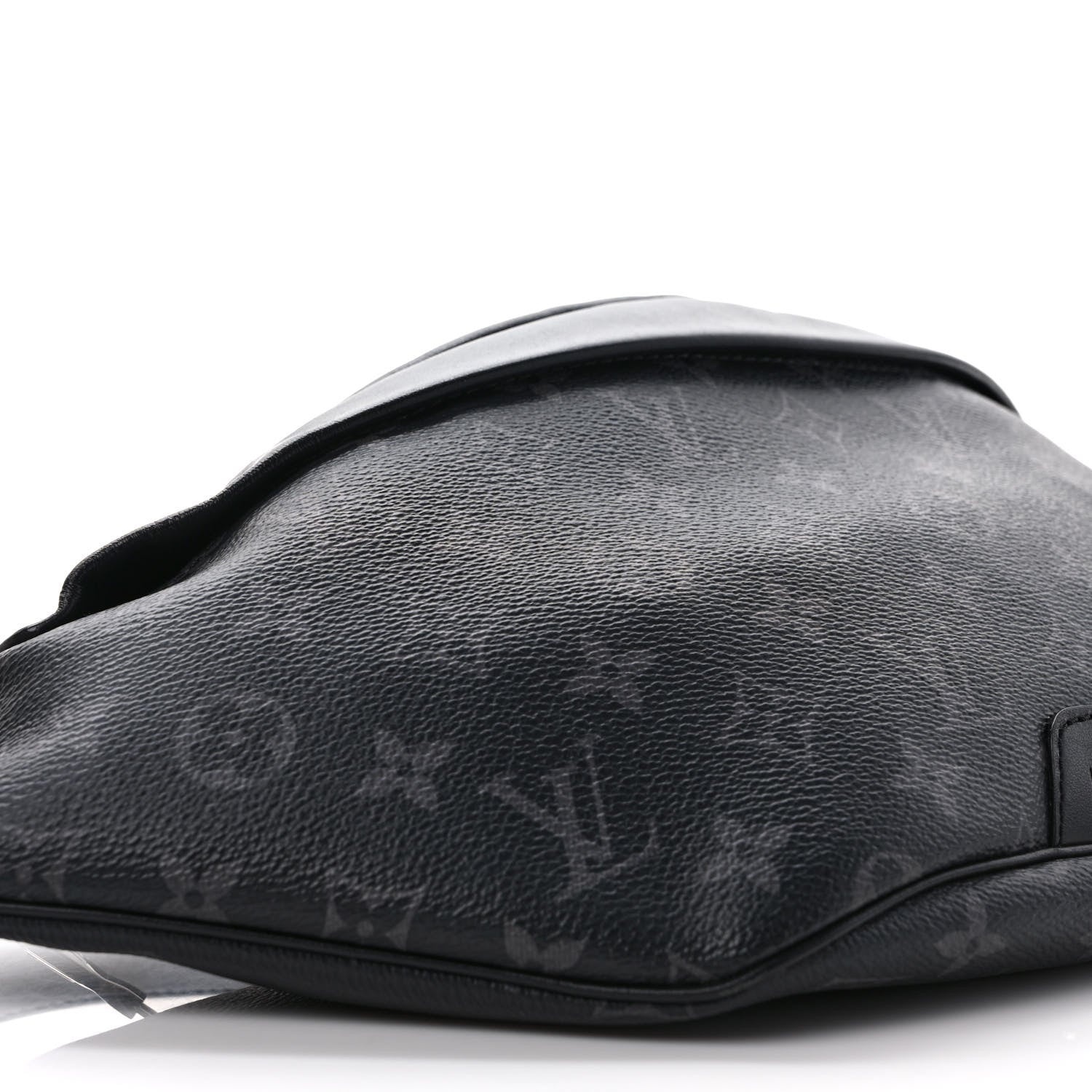 Louis Vuitton Monogram Eclipse Discovery Bumbag 7 of 8