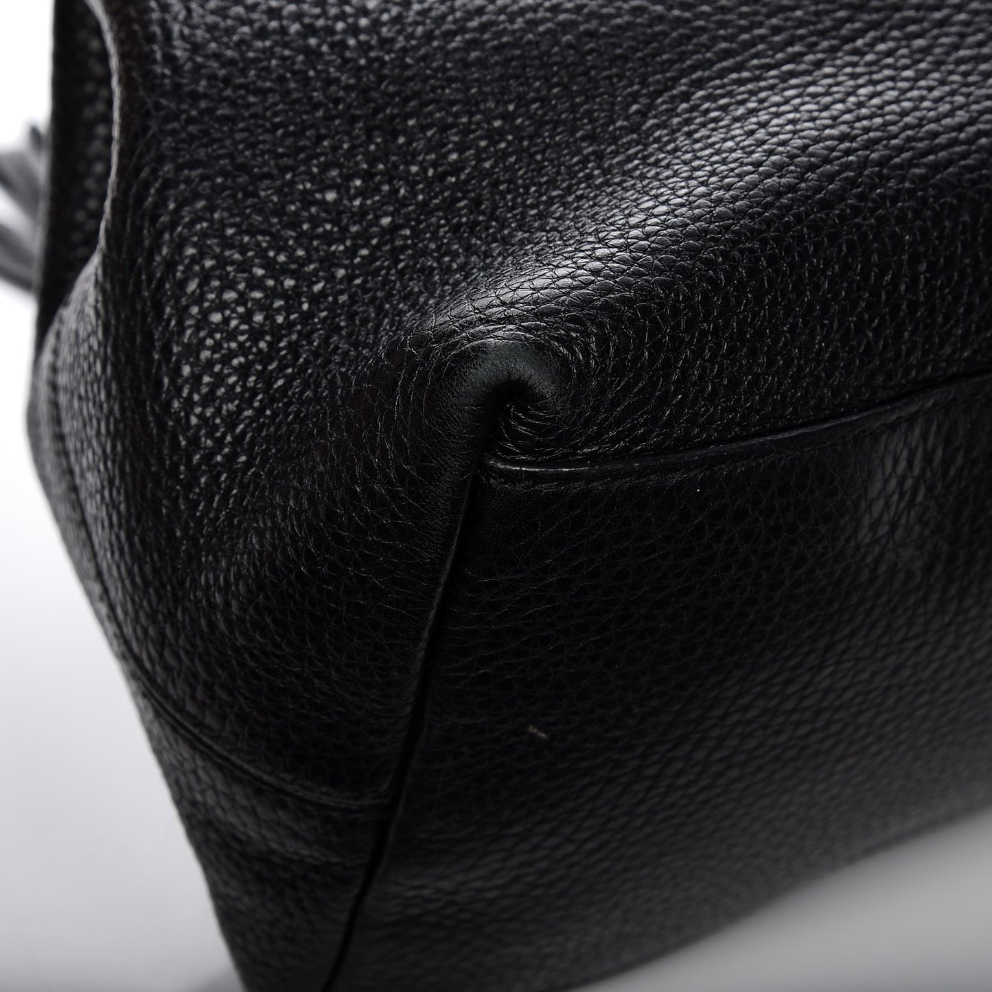 Pebbled Calfskin Medium Soho Chain Shoulder Bag Black