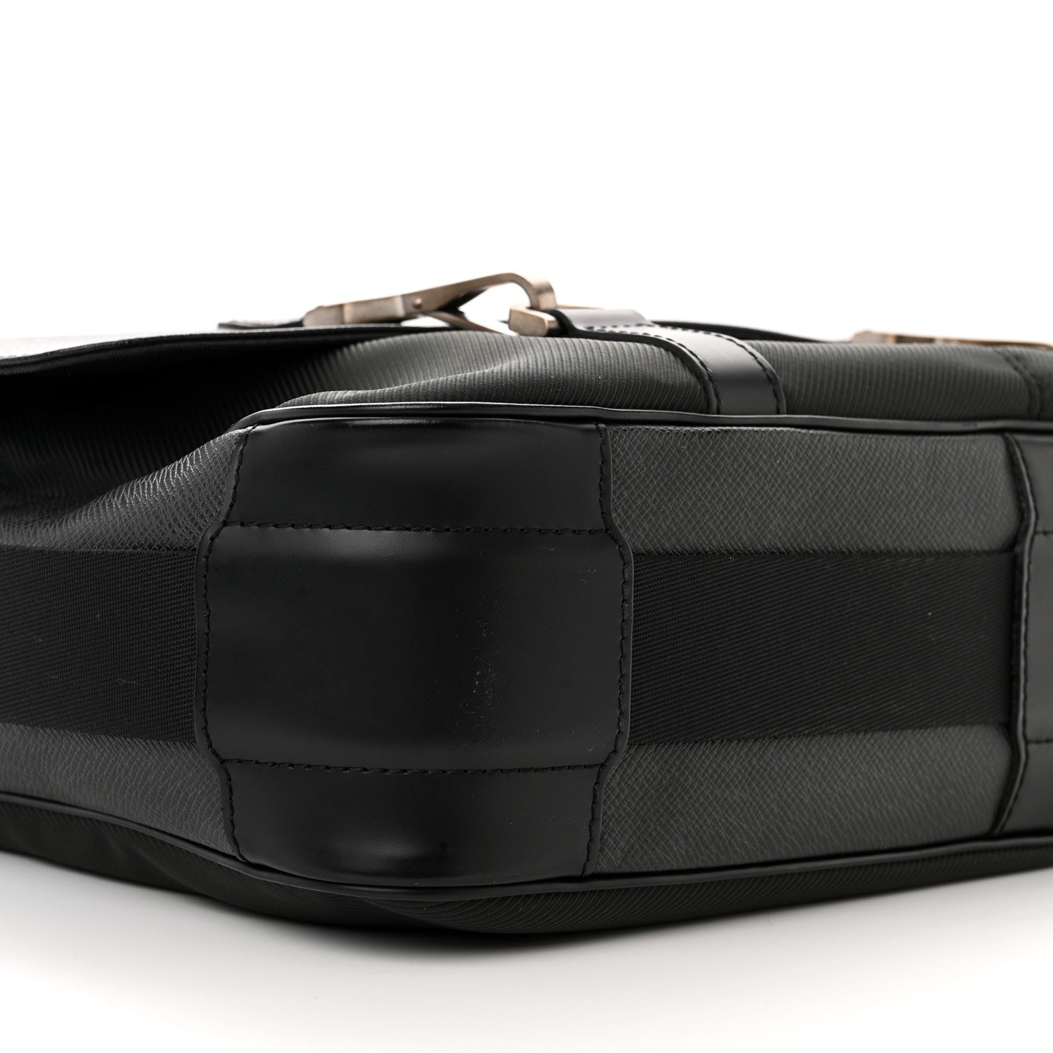 Louis Vuitton Taiga Dersou Messenger Bag Ardoise 8 of 13