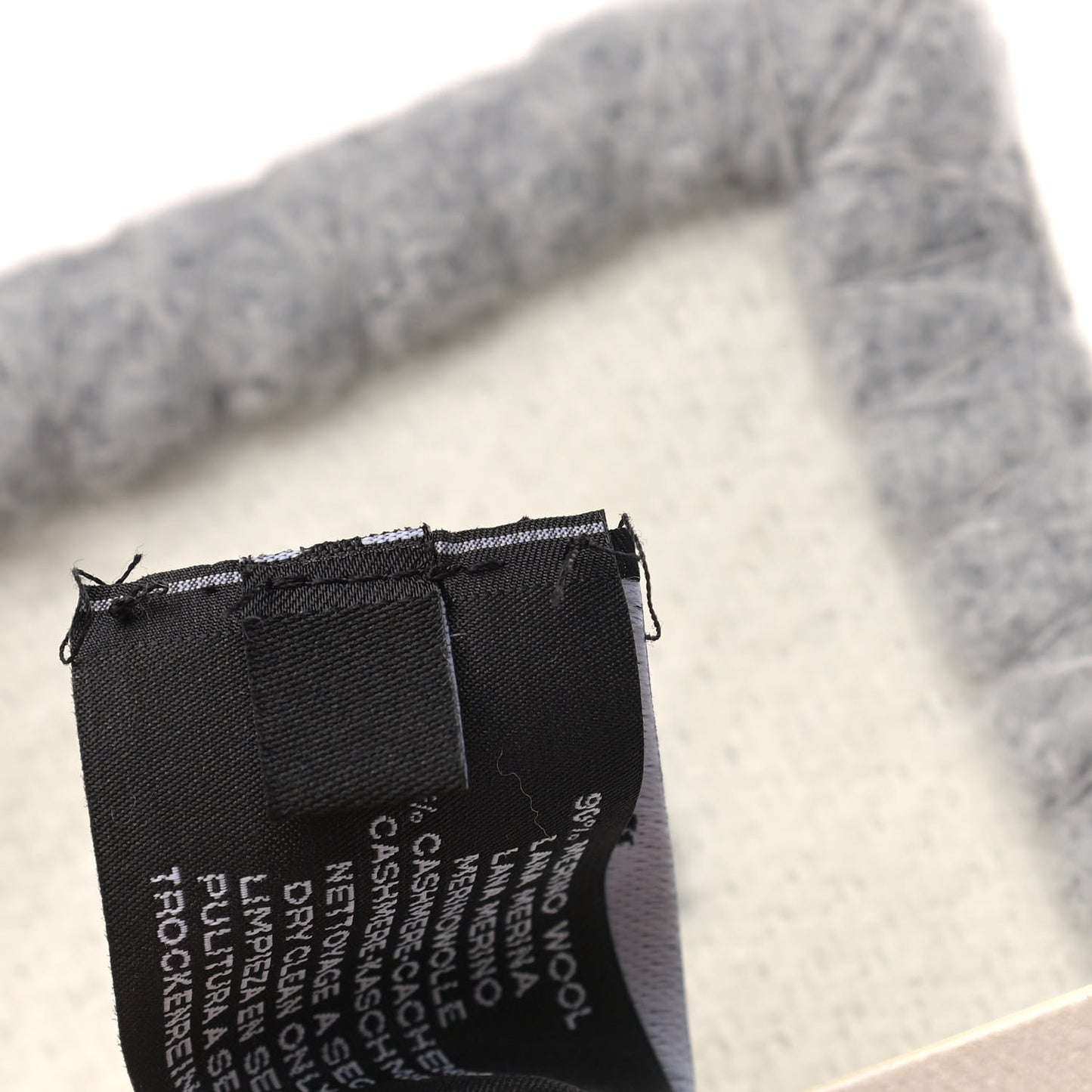Wool Cashmere Avalon III Blanket Ecru Gris Clair