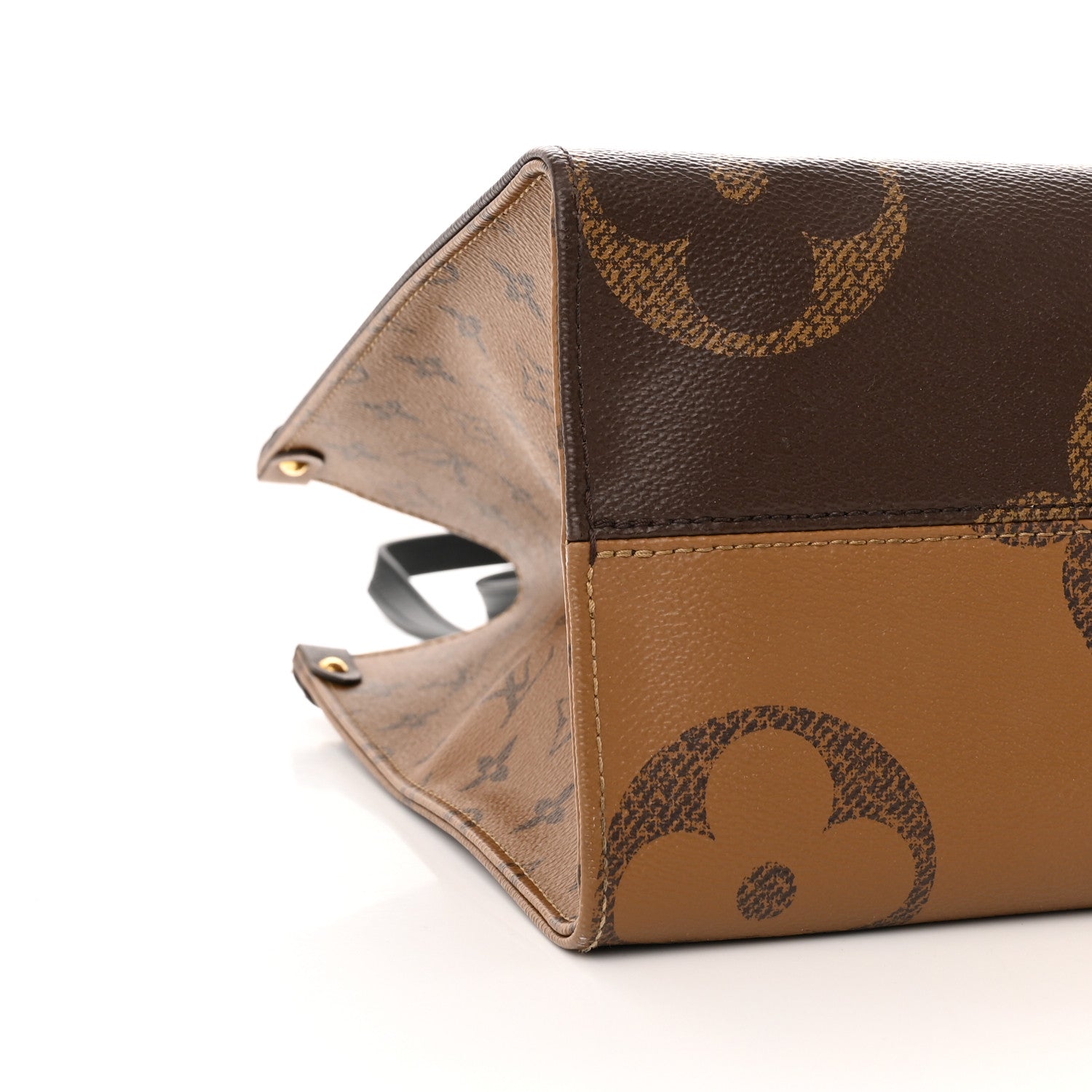 Louis Vuitton Reverse Monogram Giant Onthego MM 8 of 9