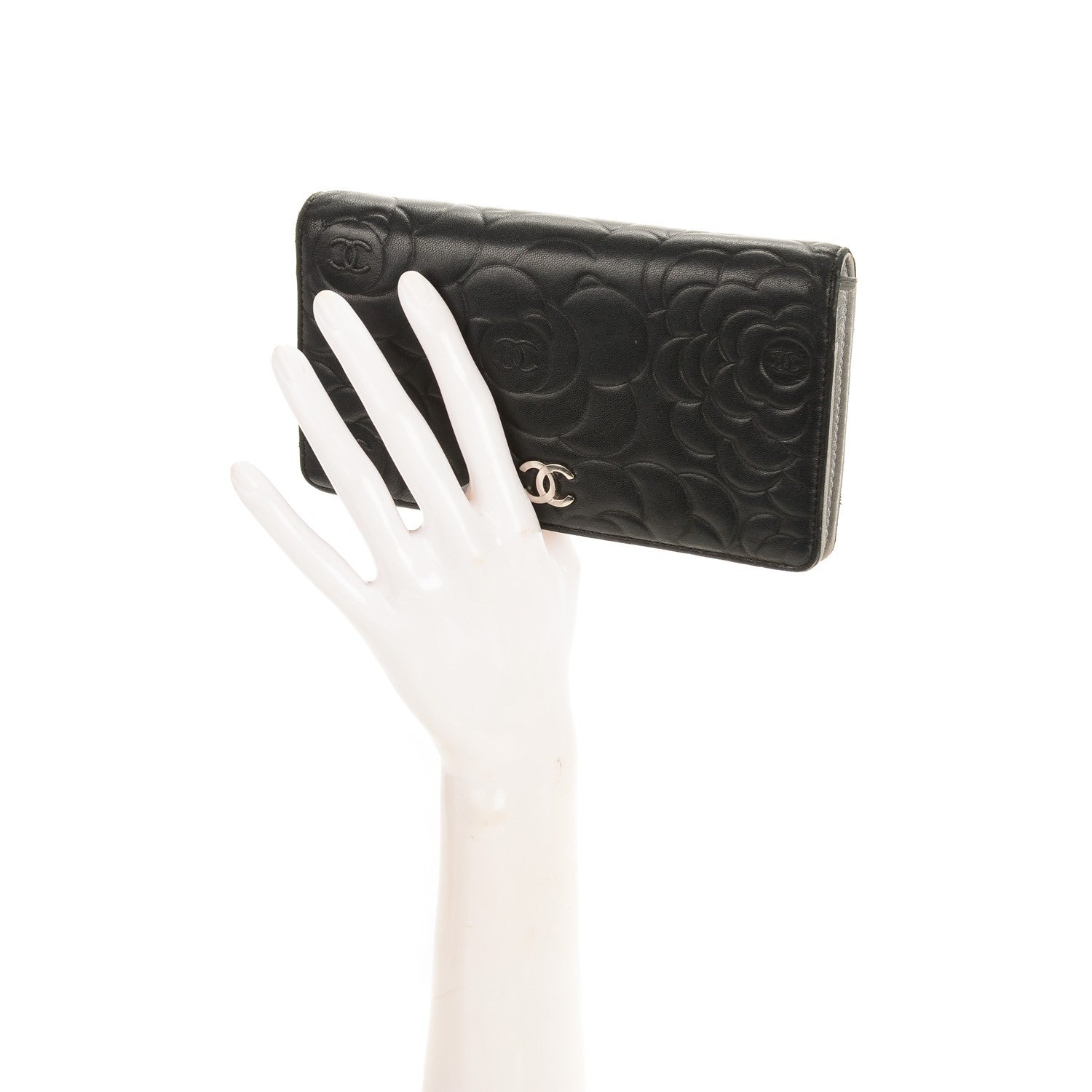 Chanel Lambskin Camellia Embossed Yen Wallet Black 2 of 8