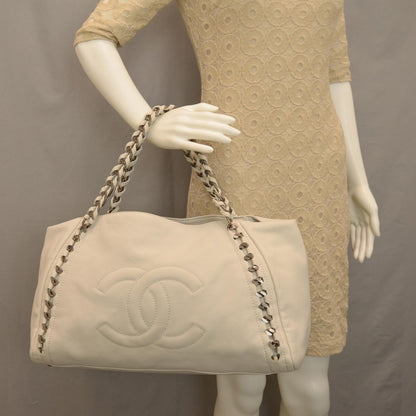 Chanel Caviar Luxe Ligne Modern Chain XL Tote White 2 of 8