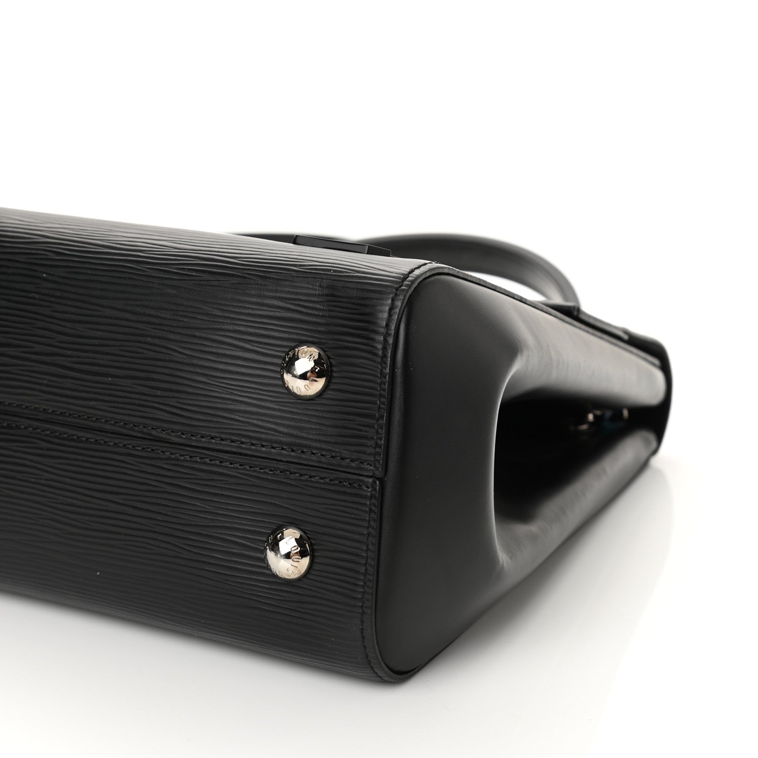 Louis Vuitton Epi Cluny MM Black 9 of 10