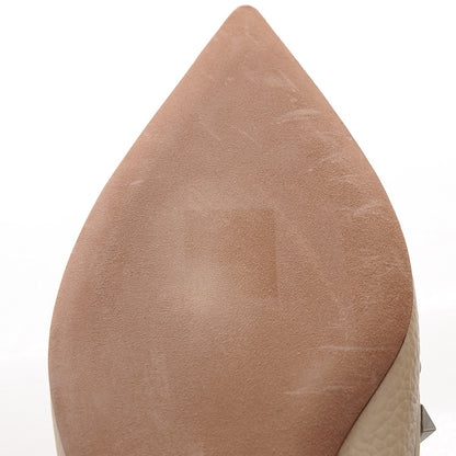 Valentino Garavani Pebbled Calfskin Rockstud Rolling Ballerina Flats 37 Ivory 7 of 9