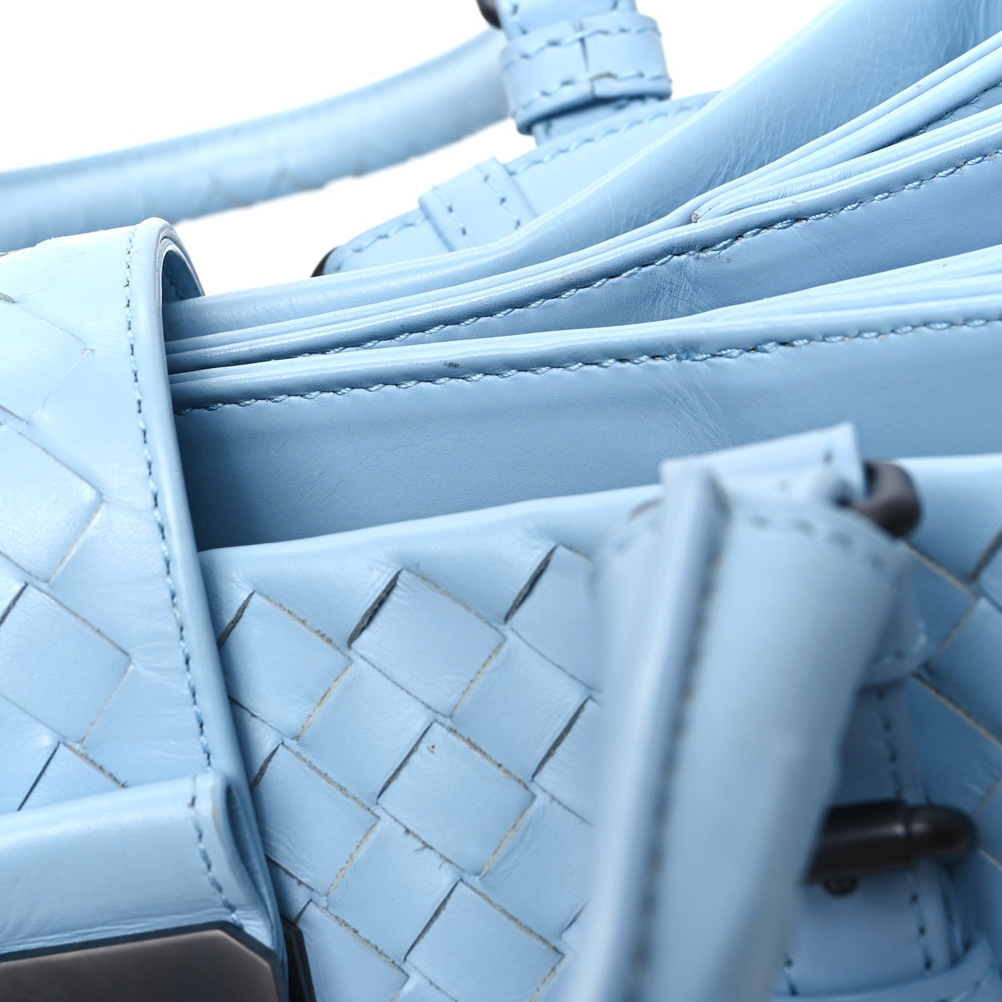 Light Calf Intrecciato Small Roma Topazio