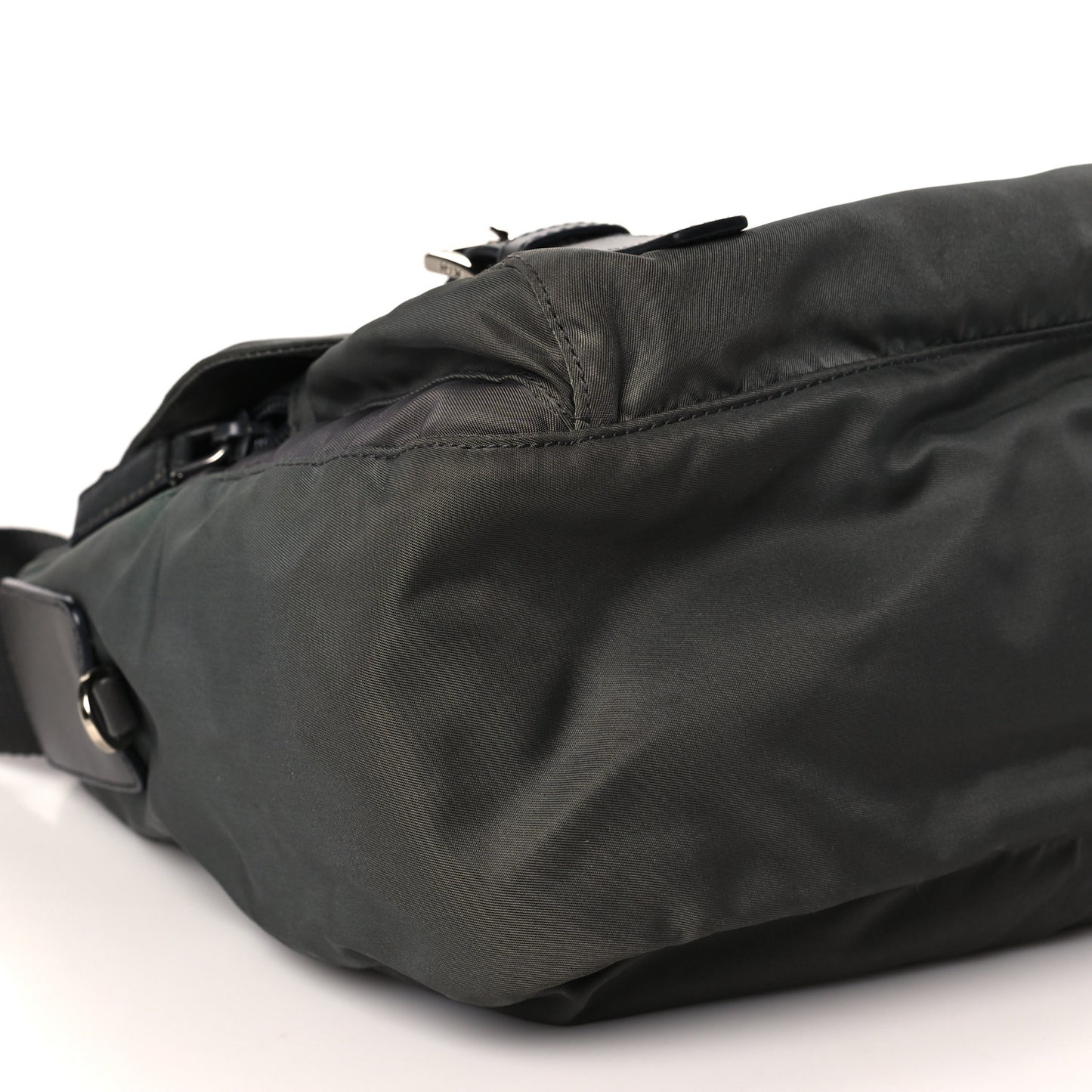 Tessuto Nylon Saffiano Vela Messenger Bag Bosco