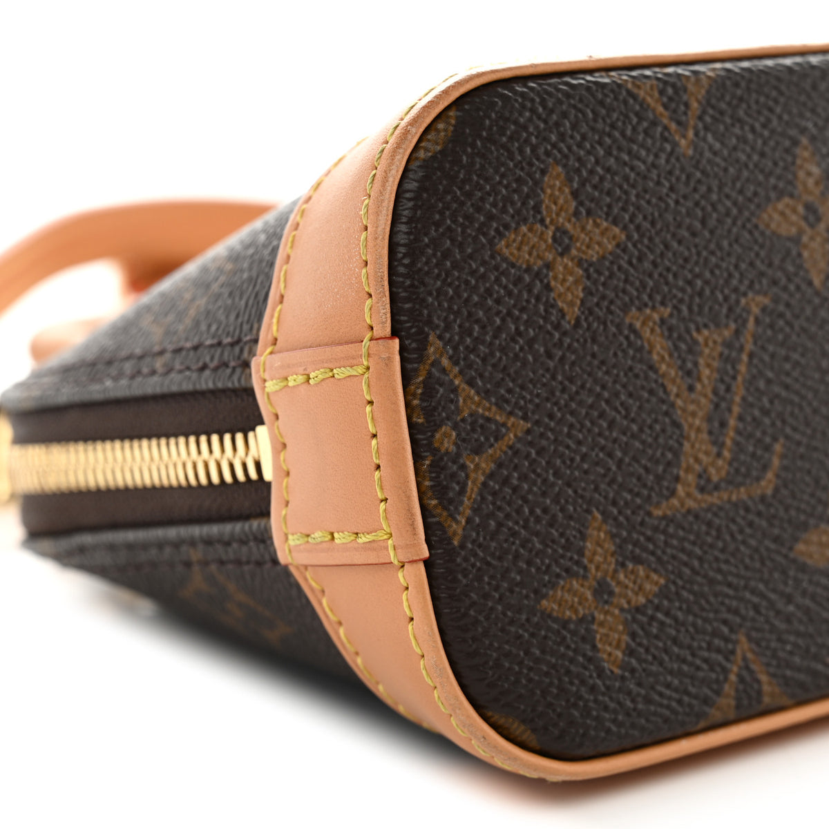 Monogram Nano Alma
