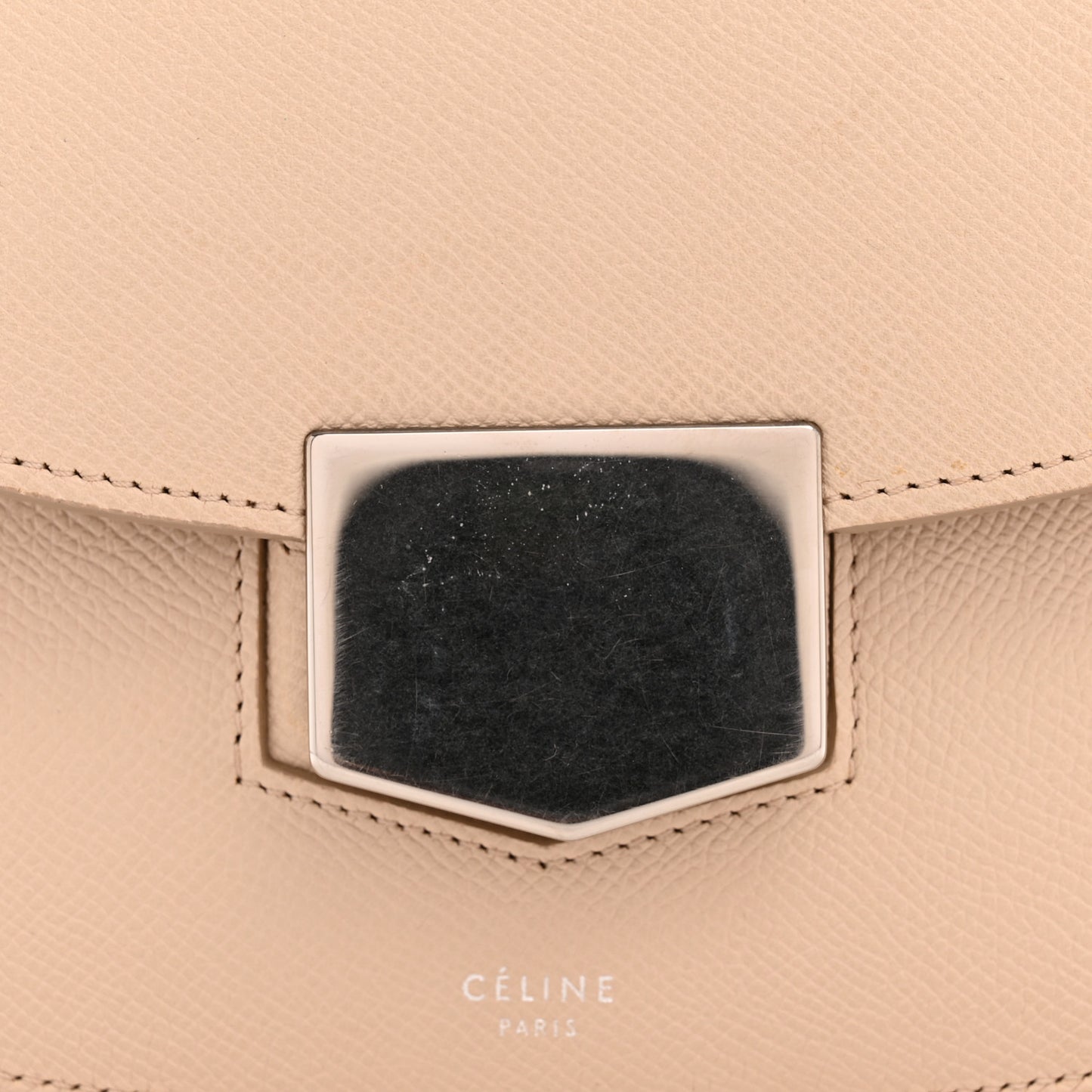 Grained Calfskin Medium Trotteur  Powder