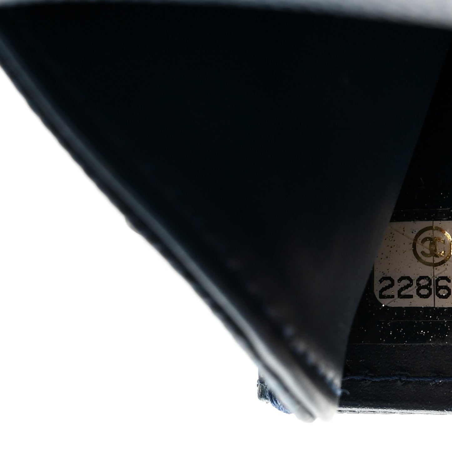 Caviar Quilted Extra Mini Wallet On Chain WOC Blue