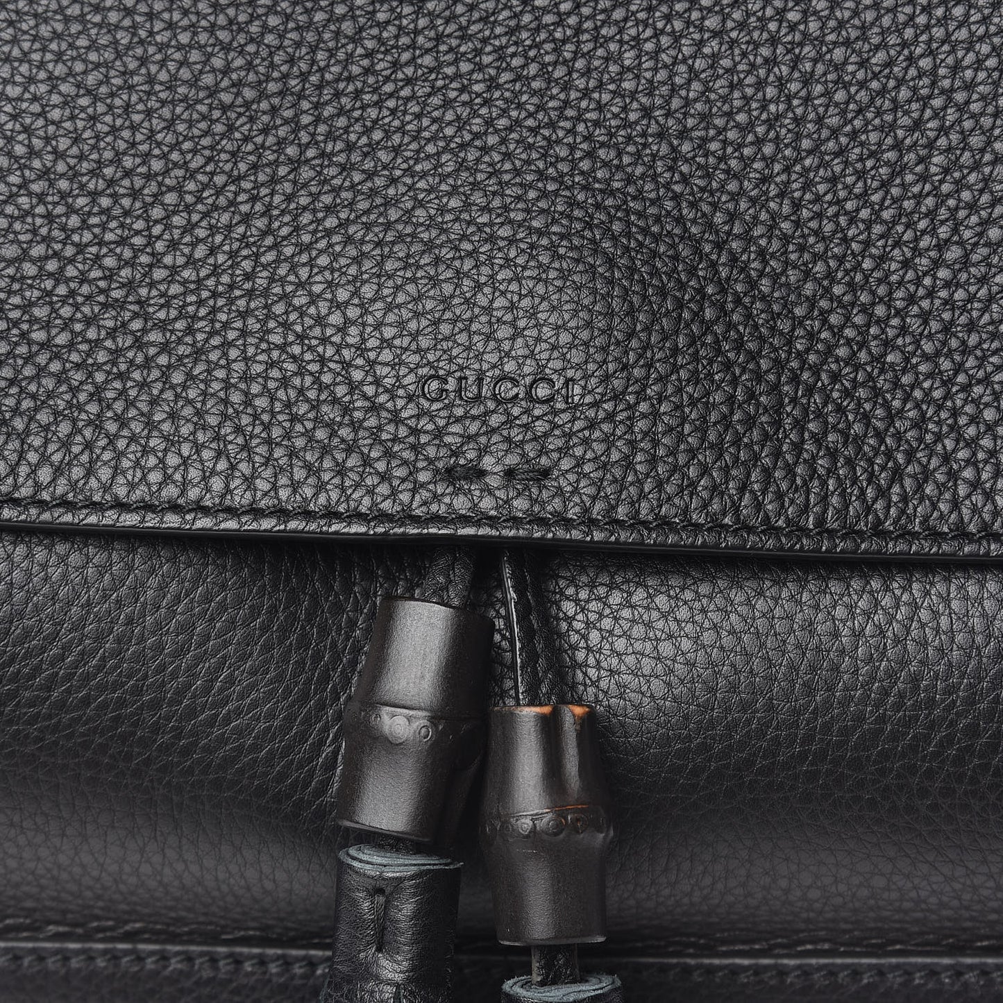 Pebbled Calfskin Medium Bamboo Daily Flap Shoulder Bag Black