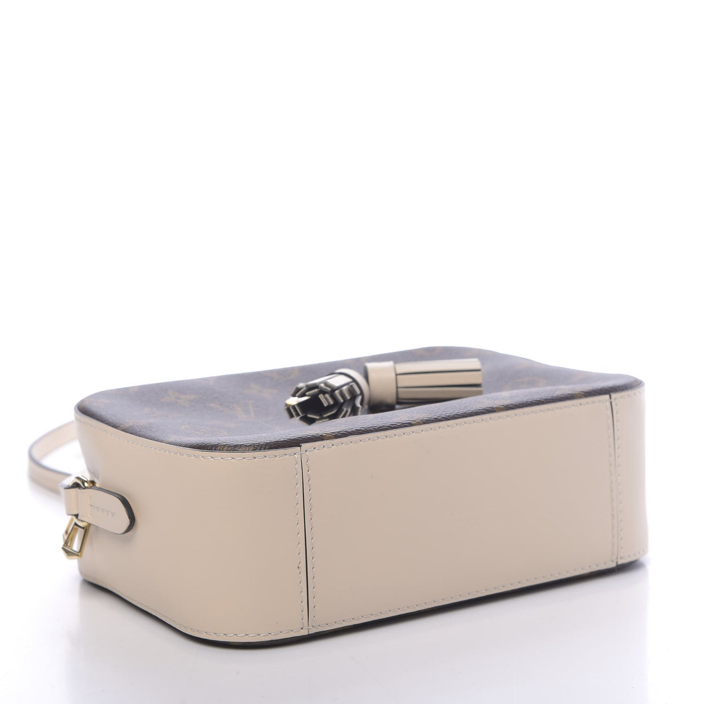 Monogram Saintonge Creme