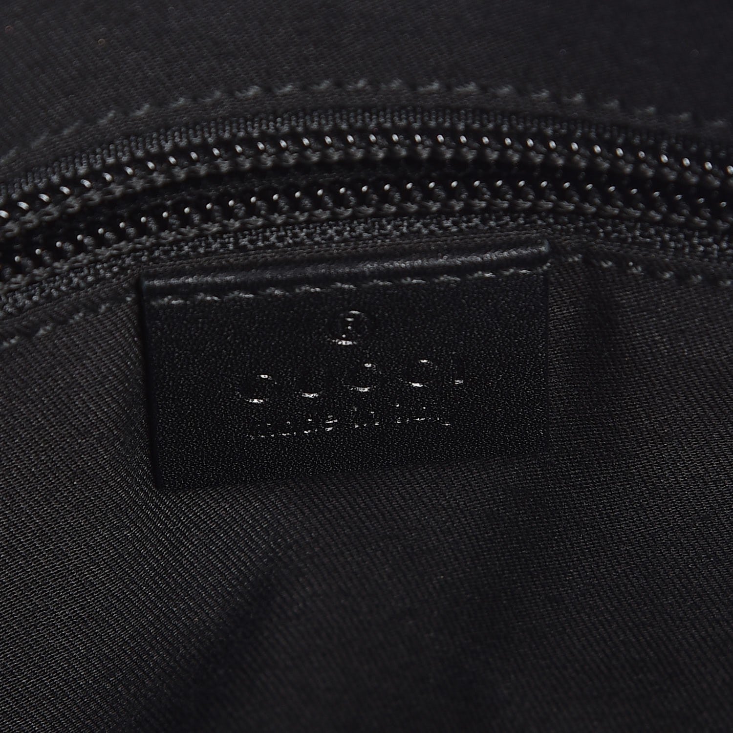 Gucci Guccissima GG Messenger Bag Black 6 of 7