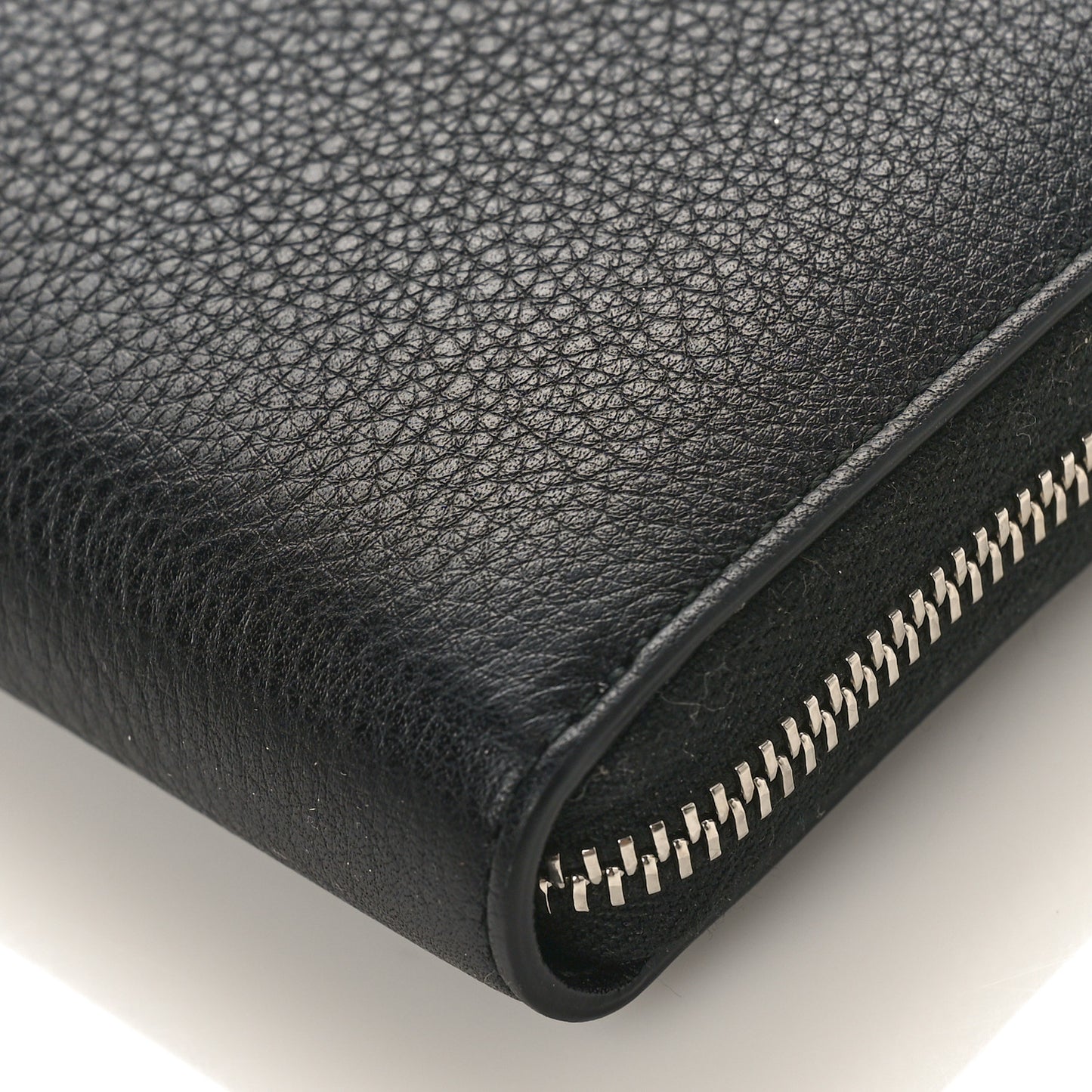 Pebbled Calfskin Dorian Zip Around Wallet Black