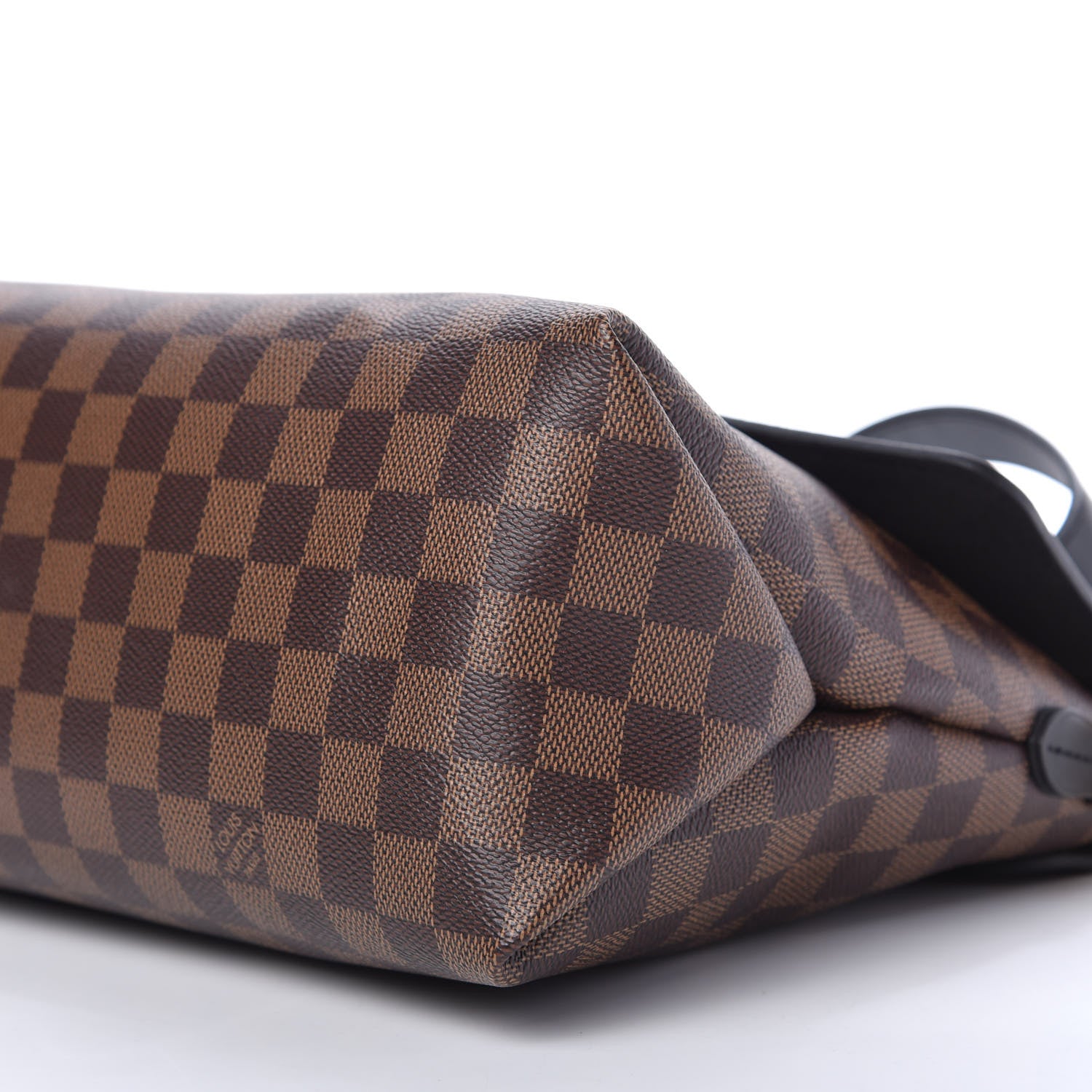 Louis Vuitton Damier Ebene Beaubourg MM 7 of 11