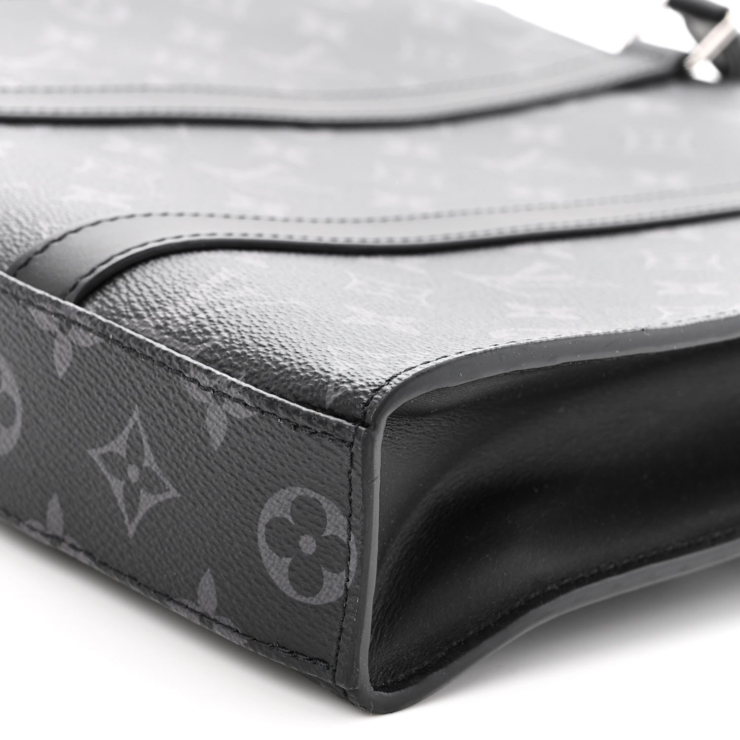 Louis Vuitton Monogram Eclipse Sac Plat Cross 9 of 9