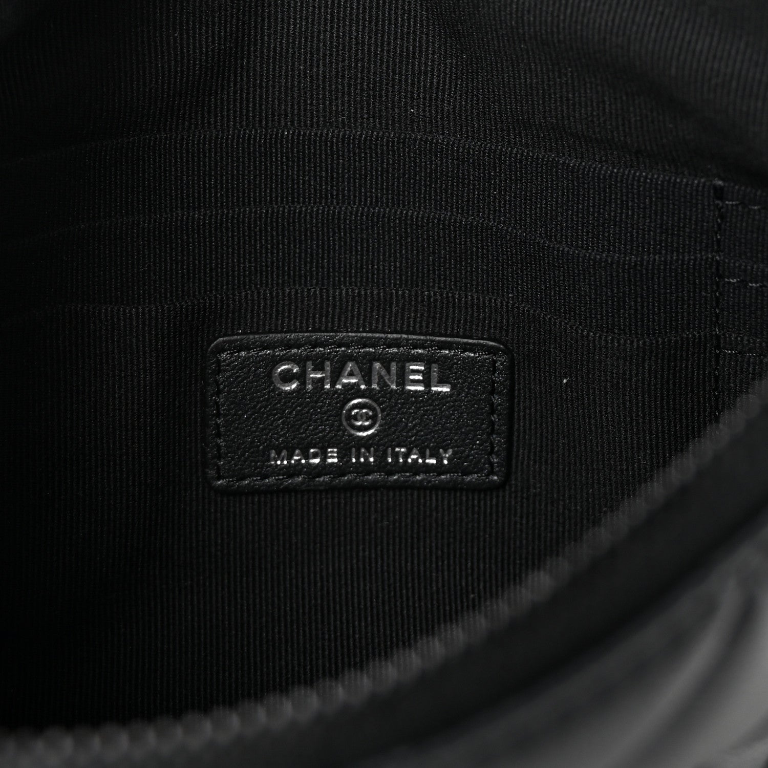 Chanel Pearly Lambskin Quilted Cosmetic Case So Black 6 of 8