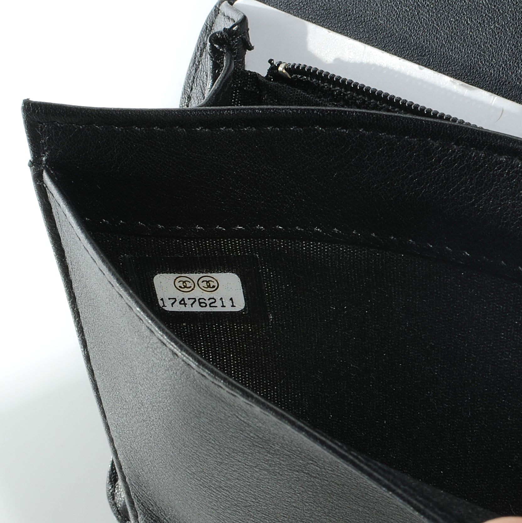 Chanel Caviar Yen CC Wallet Black 9 of 9