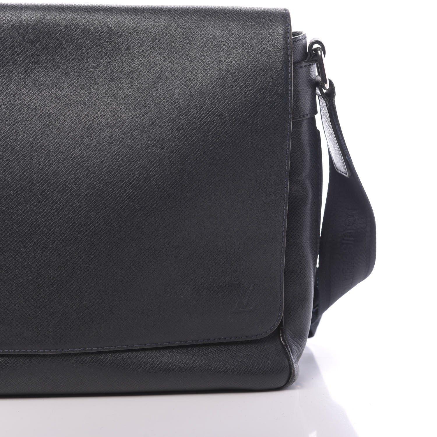 Louis Vuitton Taiga Roman MM Messenger Boreal 10 of 18