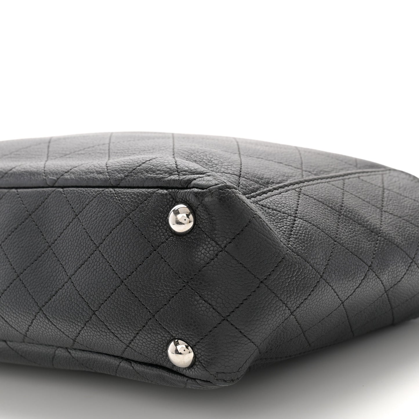 Caviar Stitched Medium CC Pocket Hobo Black