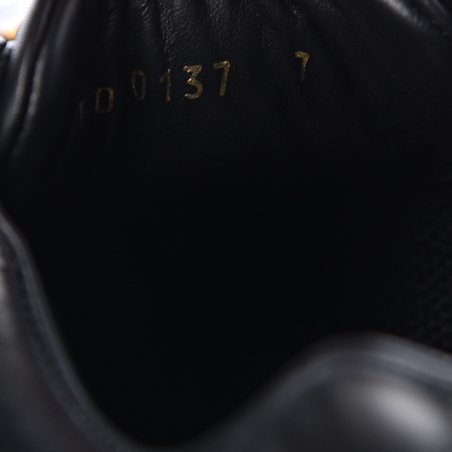 Louis Vuitton X SUPREME Calfskin Run Away Sneakers 7 Black 9 of 10