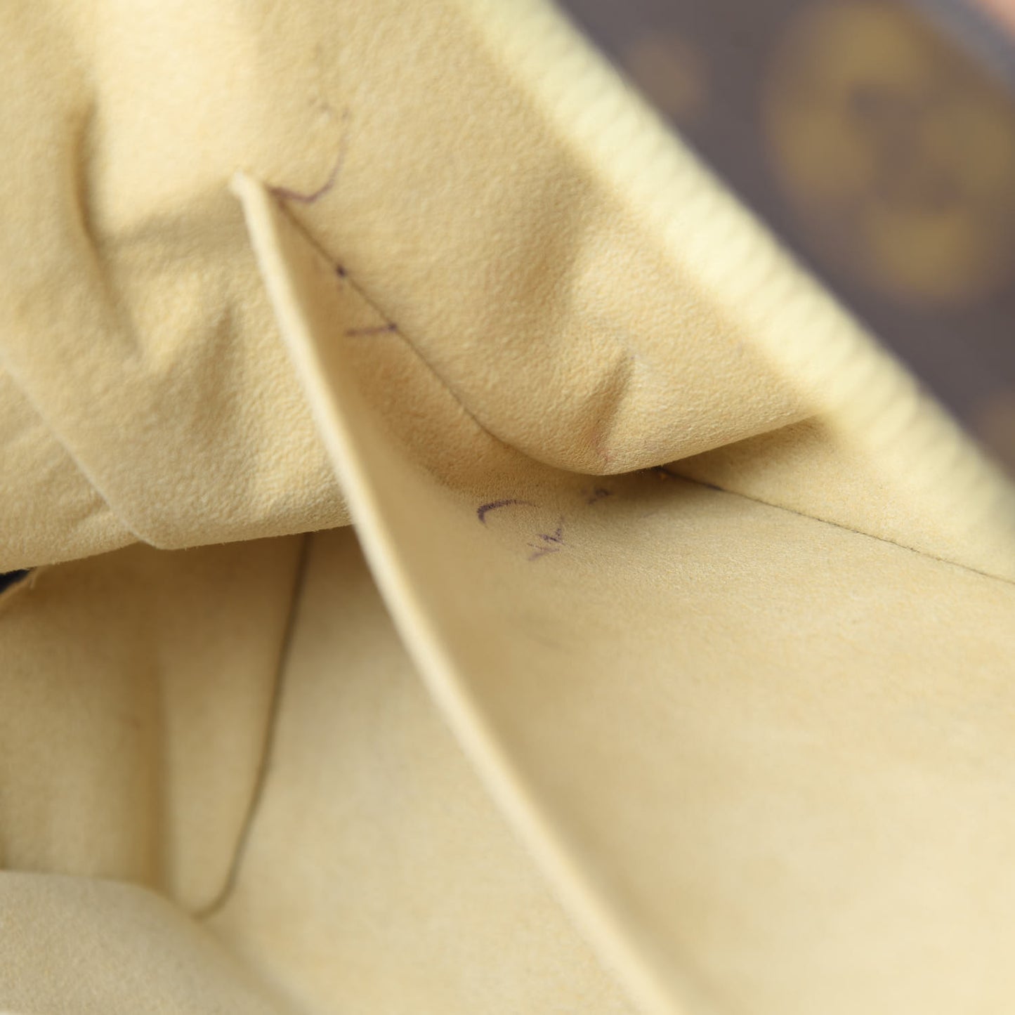 Monogram Manhattan GM