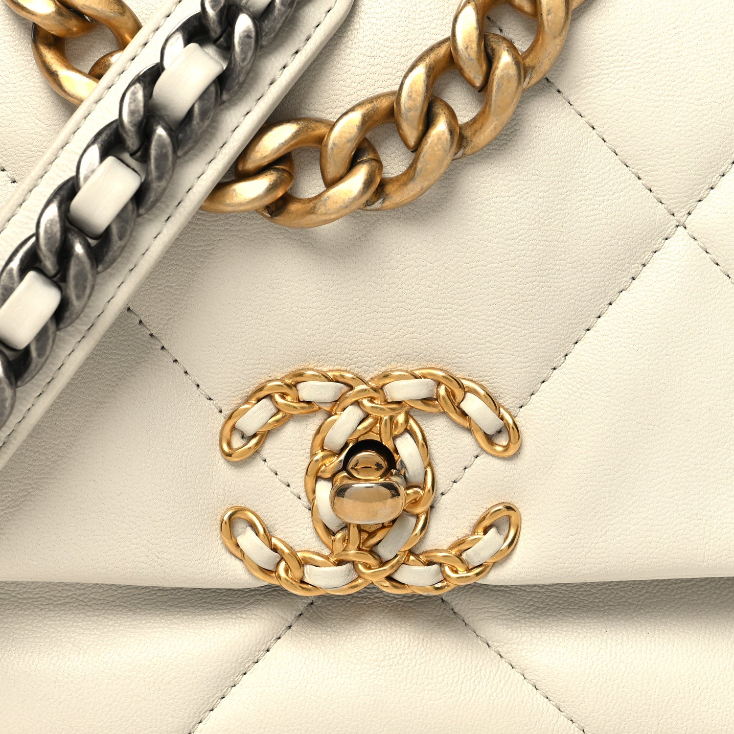 Chanel Goatskin Quilted Medium Chanel 19 Flap White 8 of 10