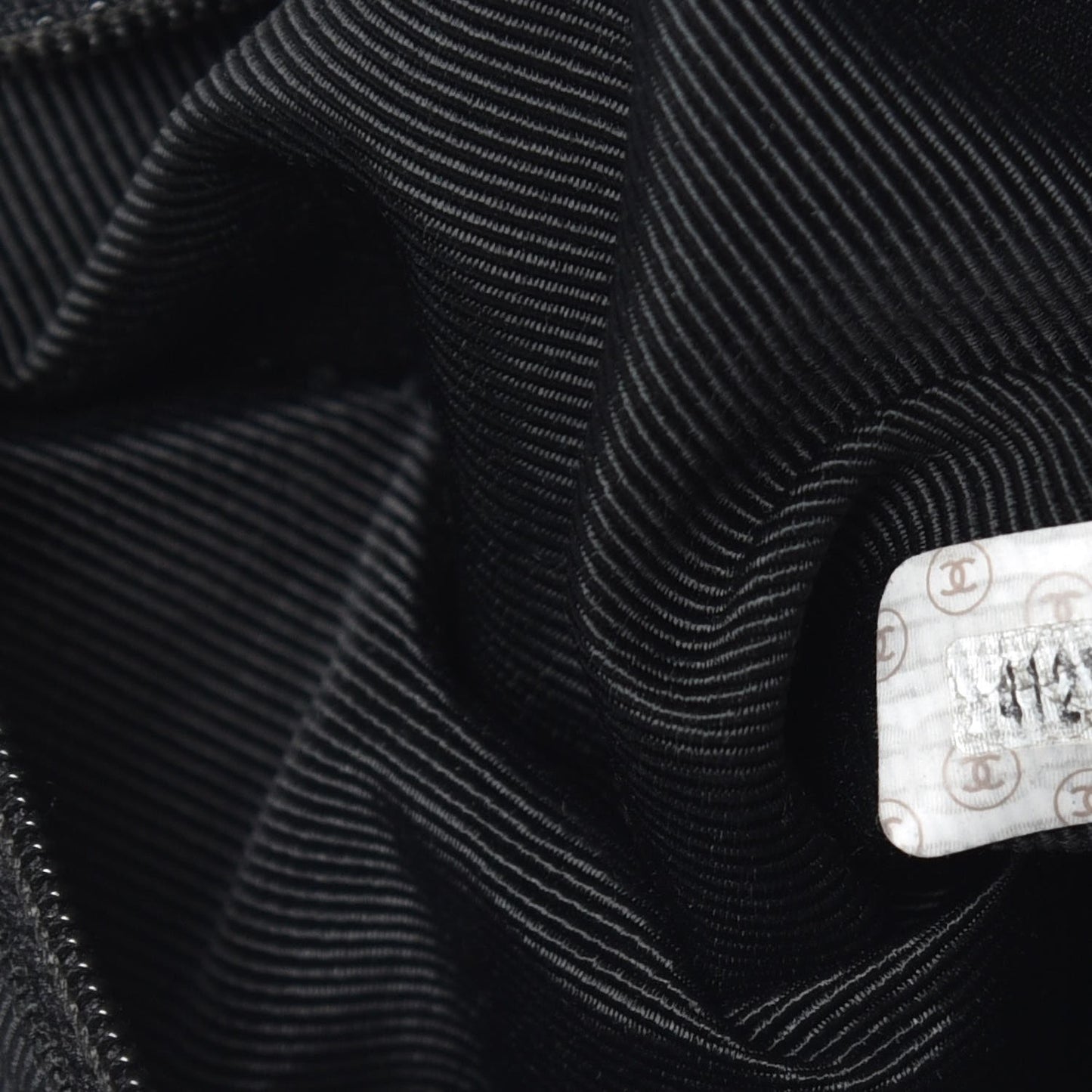 Caviar CC Shoulder Bag Black