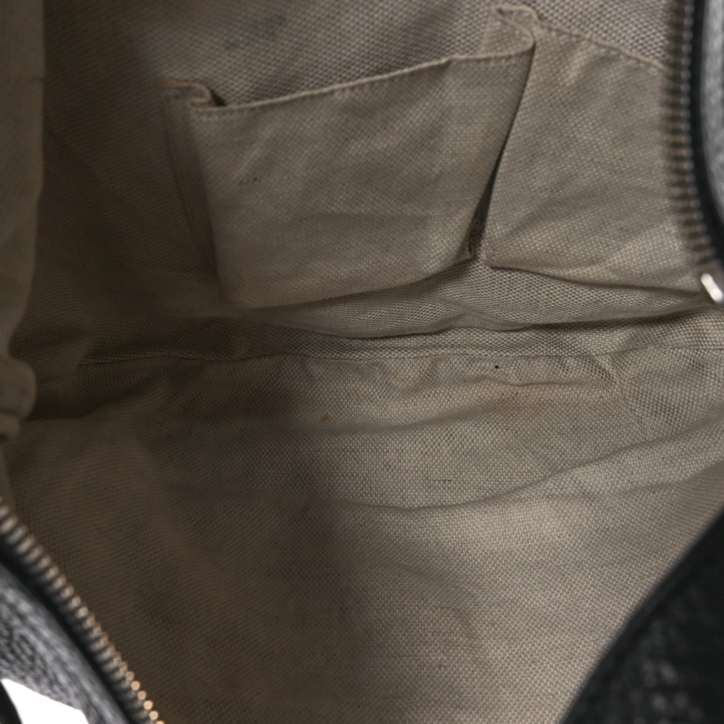 Pebbled Calfskin Medium Soho Hobo Black