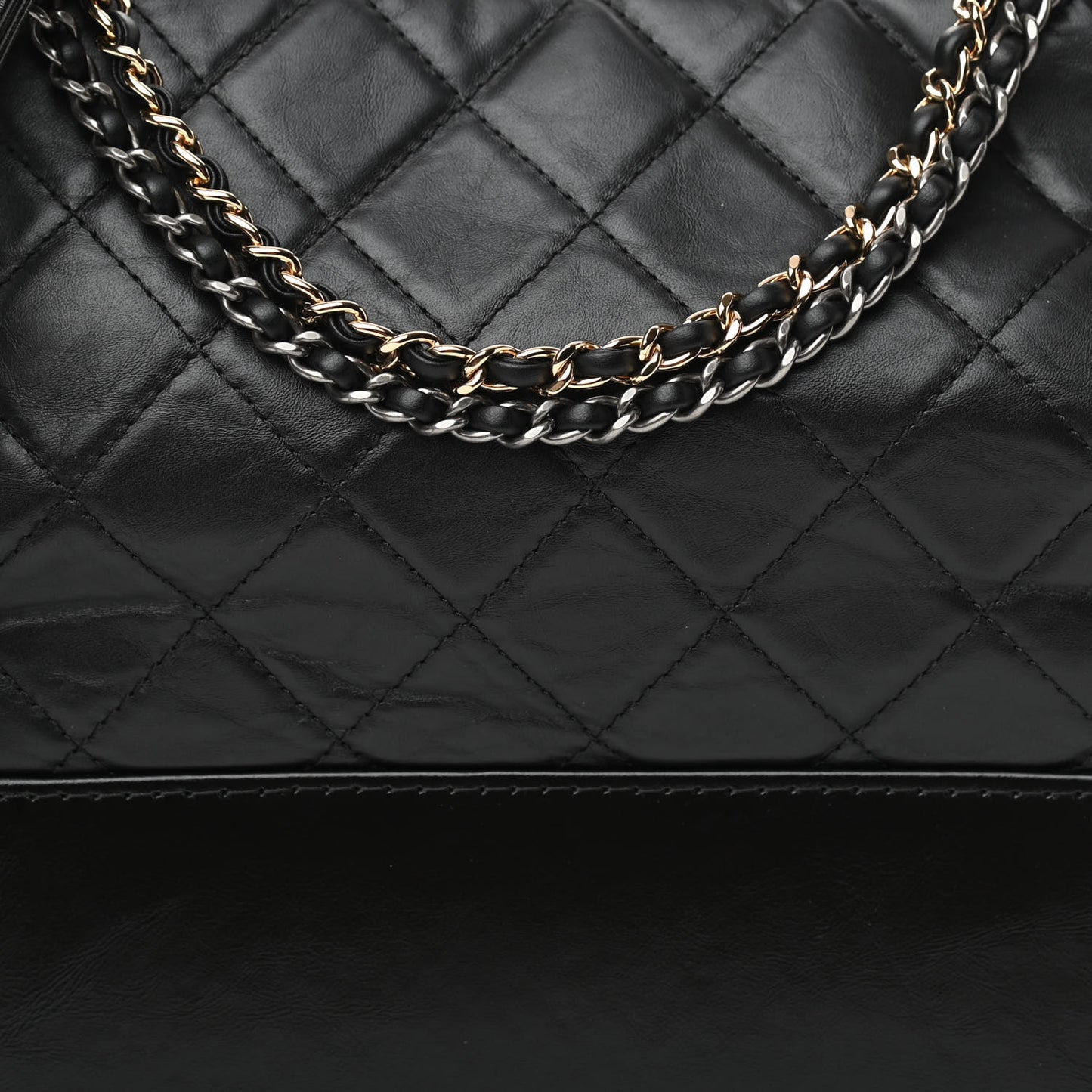 Aged Calfskin Quilted Medium Gabrielle Hobo Black