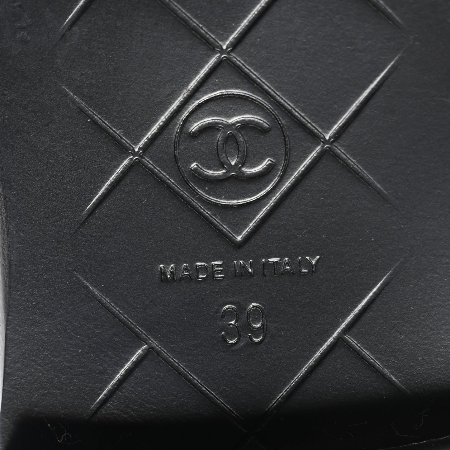 Lambskin Quilted CC Turnlock Loafers 39 Black