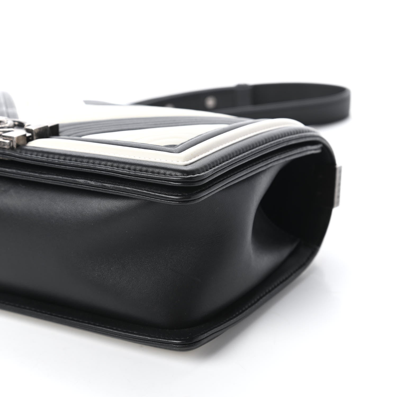 Chanel Calfskin Pleated Medium Boy In Rome Flap Black White 7 of 11