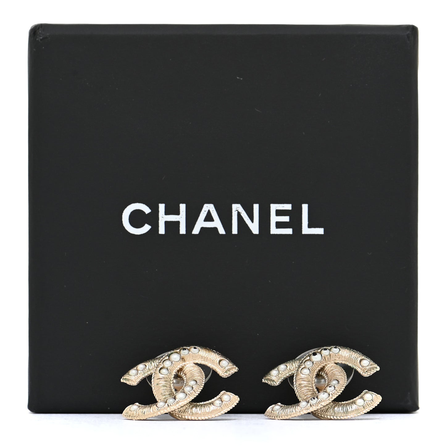 Pearl Textured CC Earrings Gold