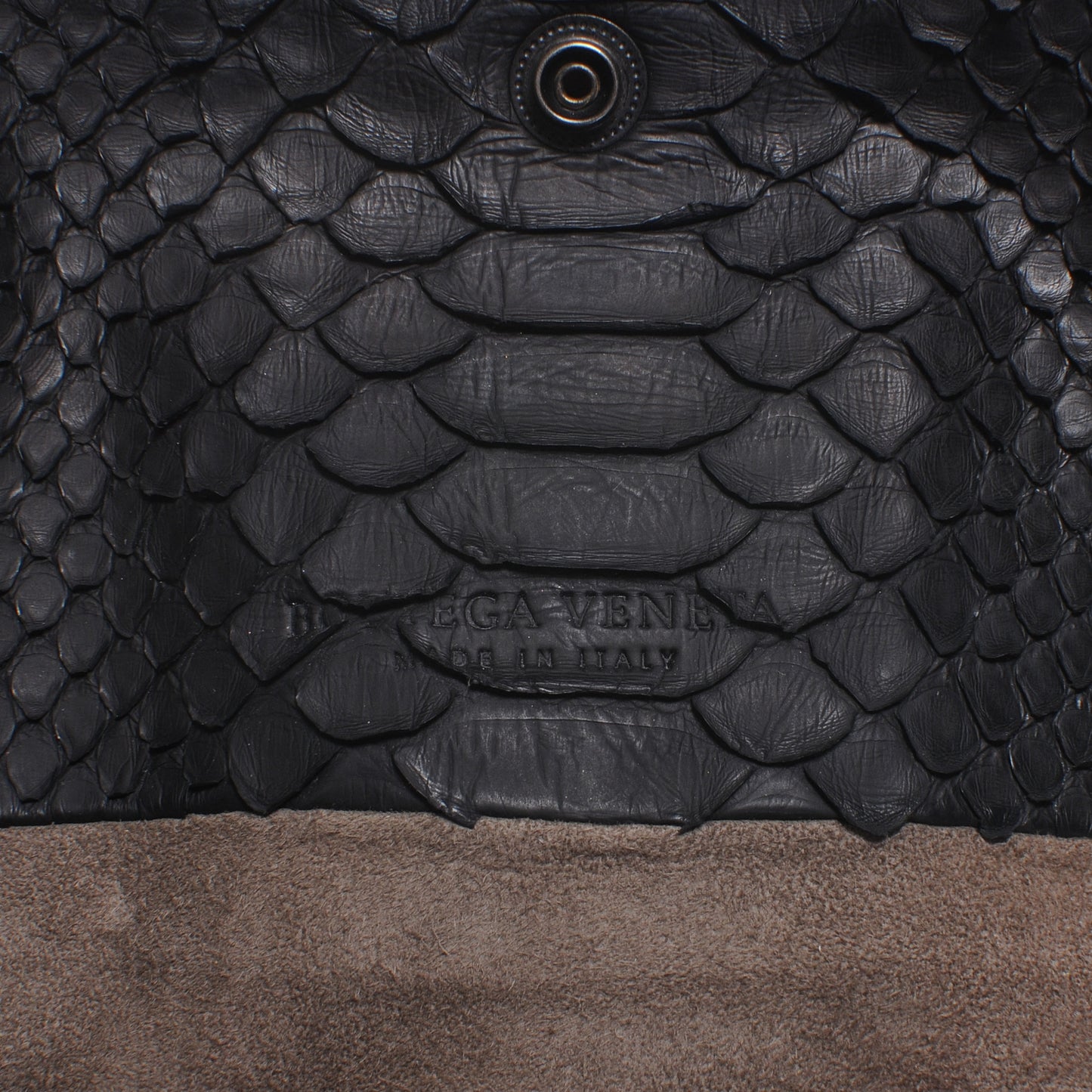 Python Convertible Tote Bag Black