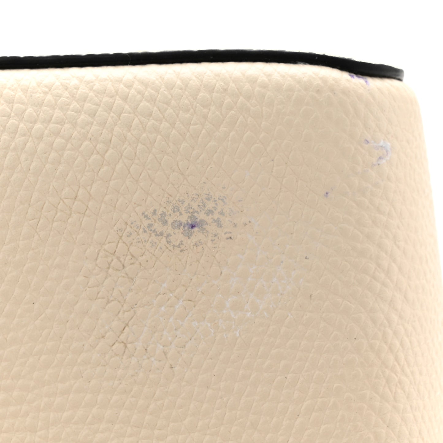 Grainy Calfskin Vlogo Vanity Case White