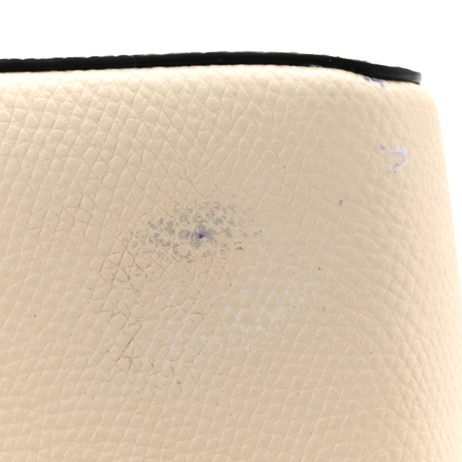 Valentino Garavani Grainy Calfskin Vlogo Vanity Case White 10 of 10