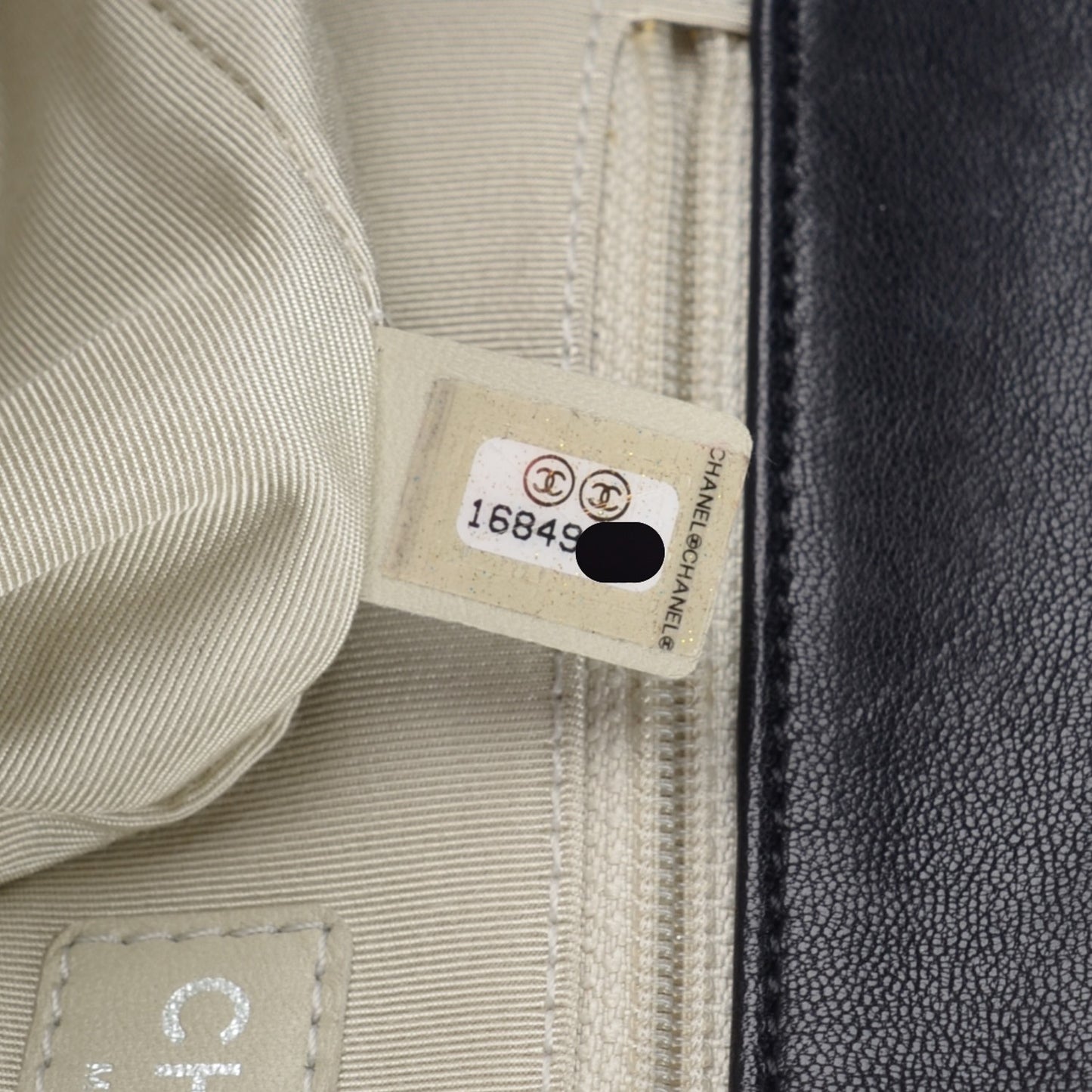 Washed Lambskin Quilted Maxi Chain Around Flap Black