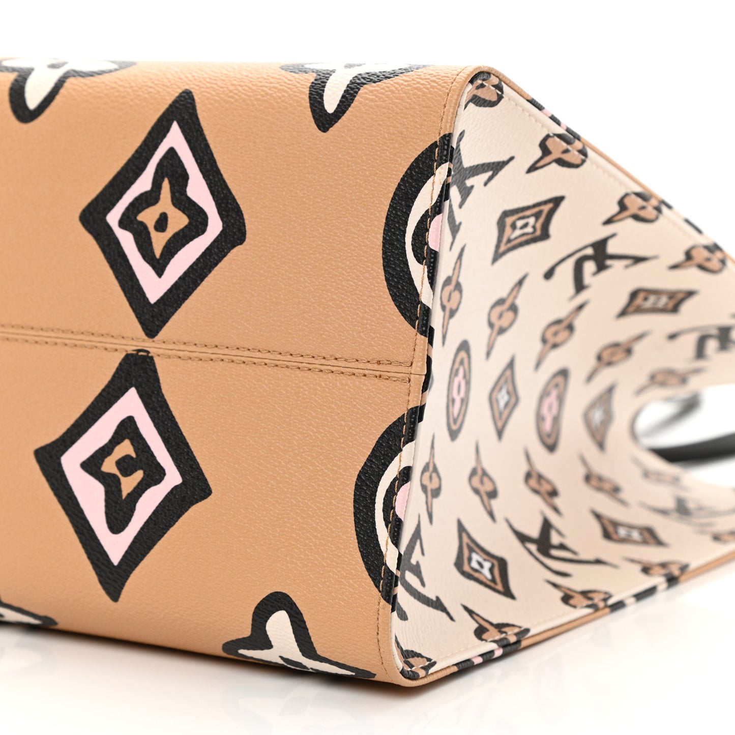 Monogram Giant Wild At Heart Onthego GM Arizona
