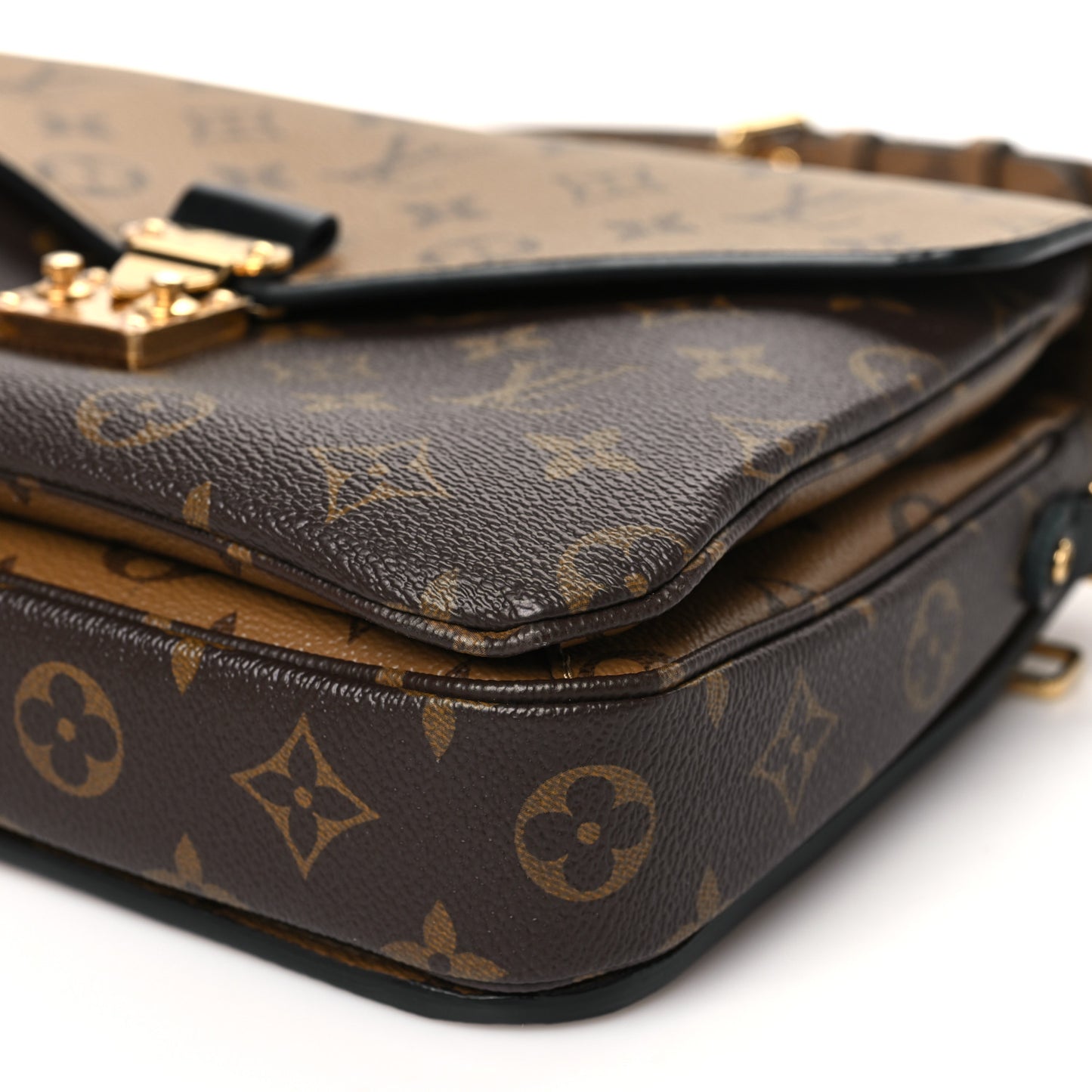 Reverse Monogram Pochette Metis